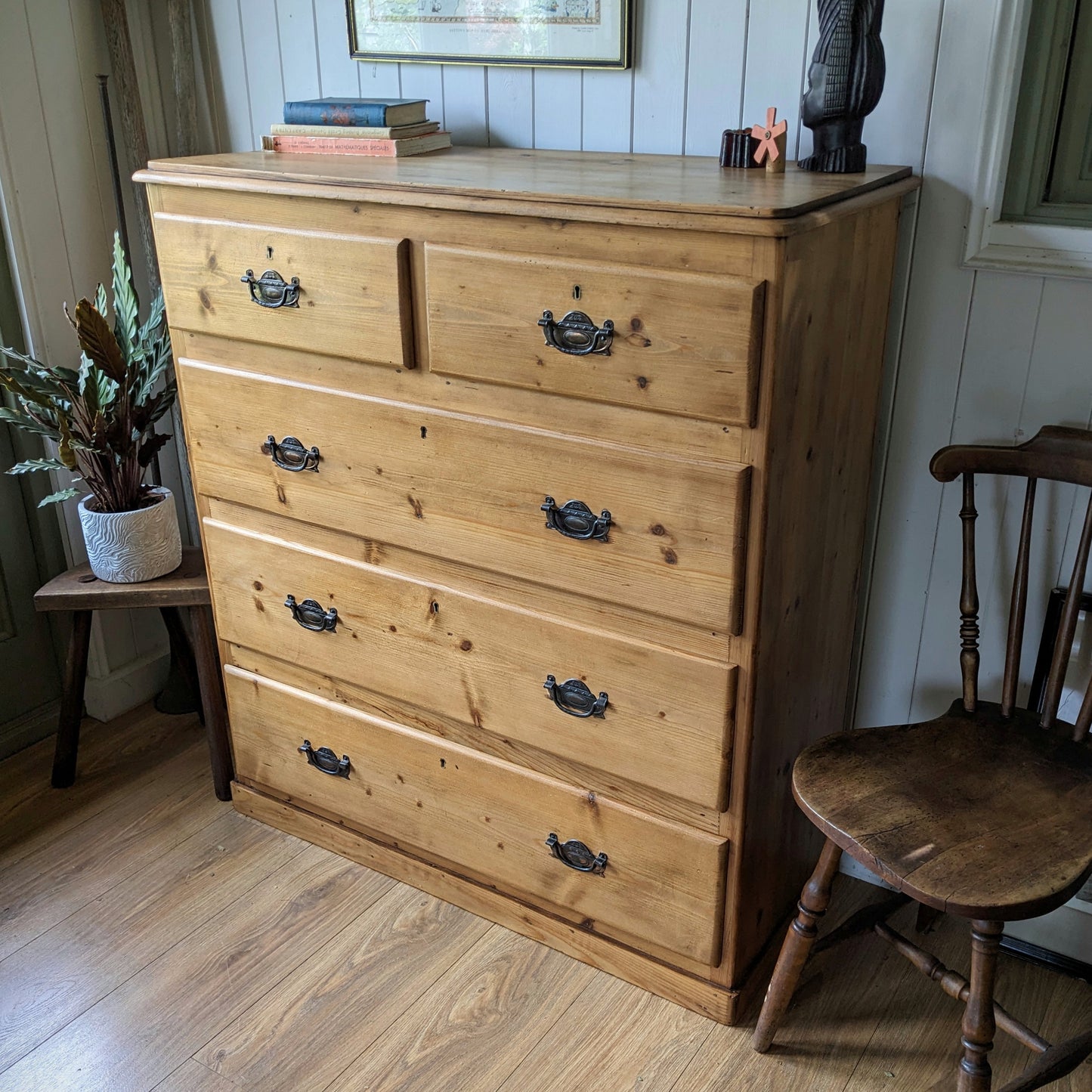 Late Victorian Chest of Drawers