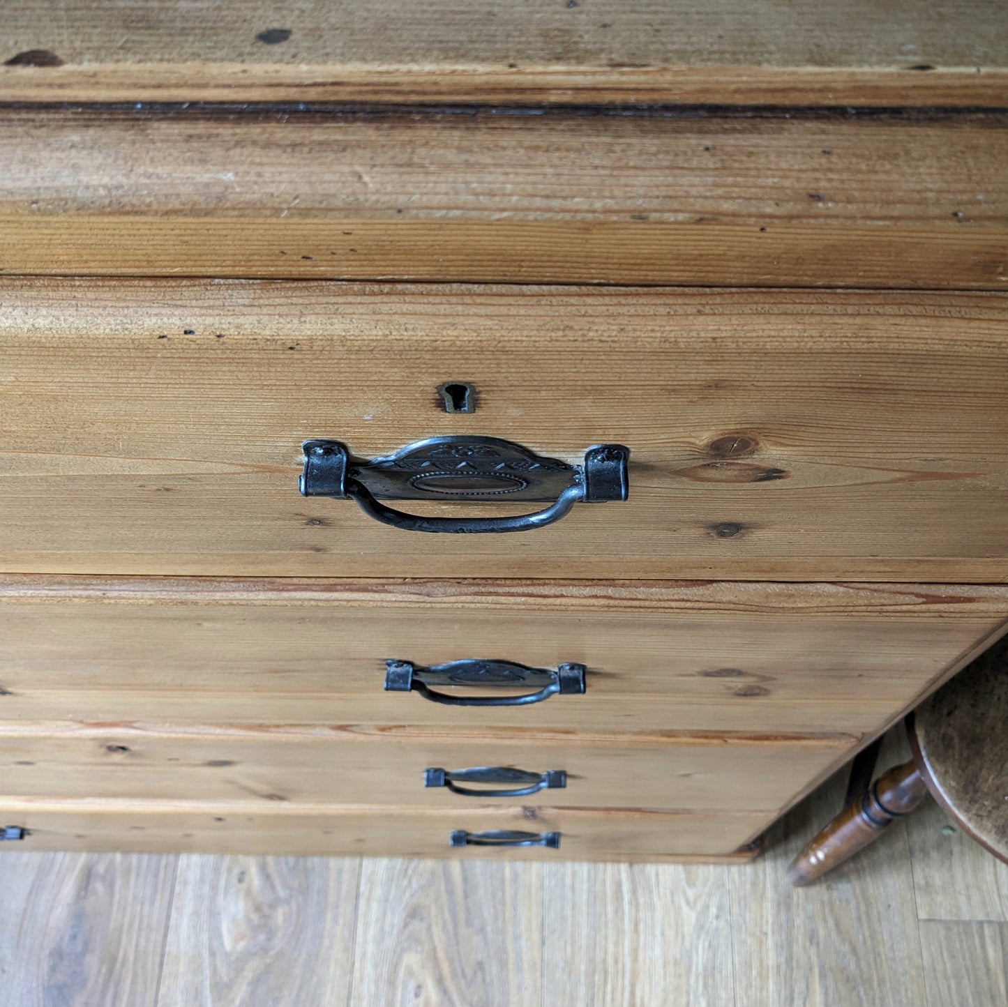 Late Victorian Chest of Drawers