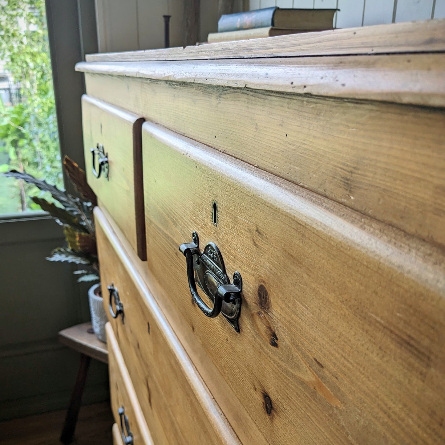 Late Victorian Chest of Drawers