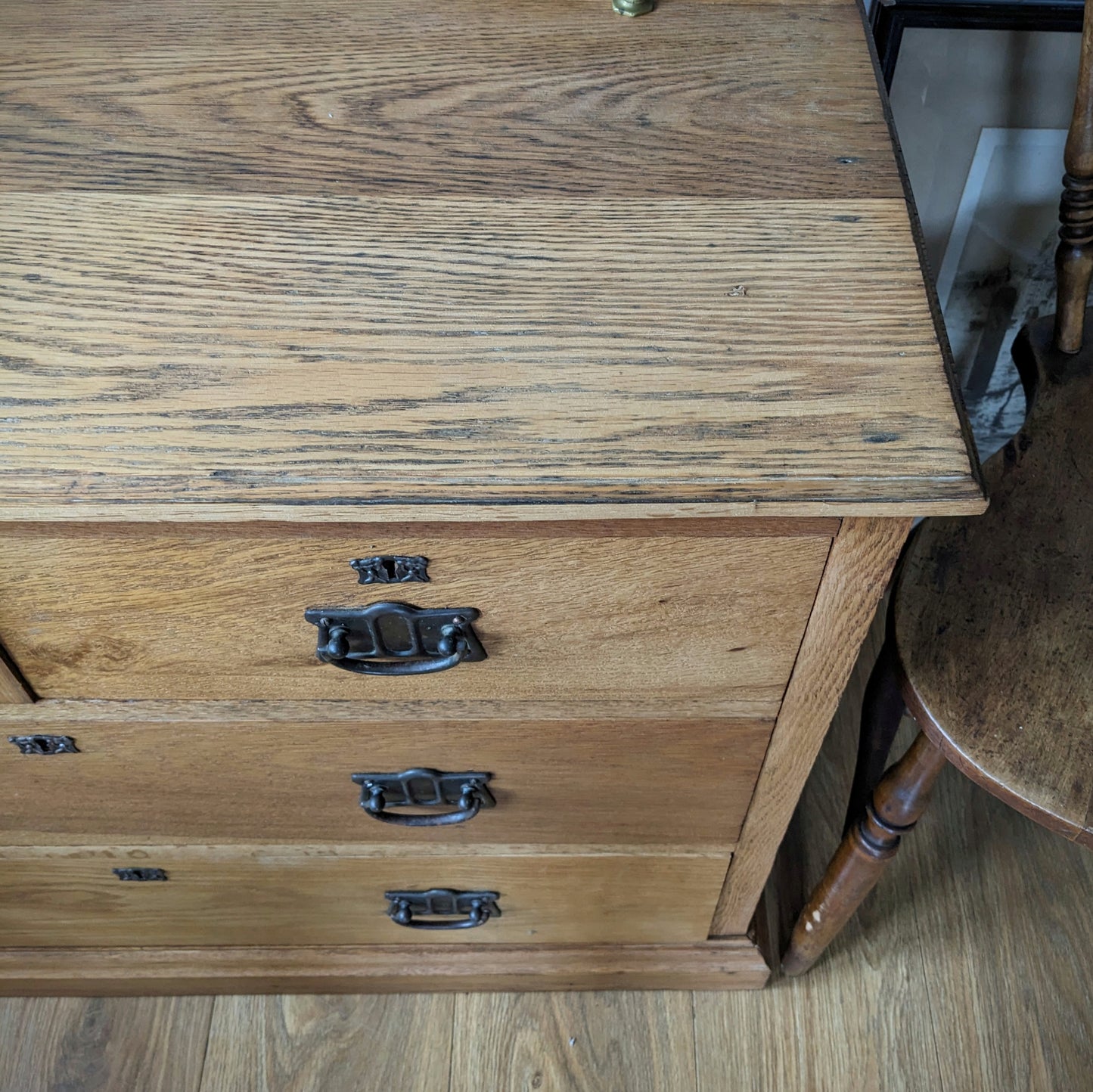 Small Oak Chest of Drawers