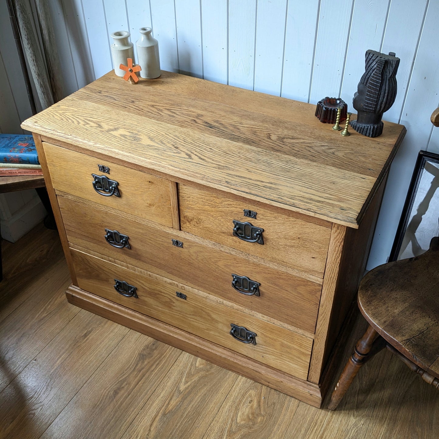 Small Oak Chest of Drawers