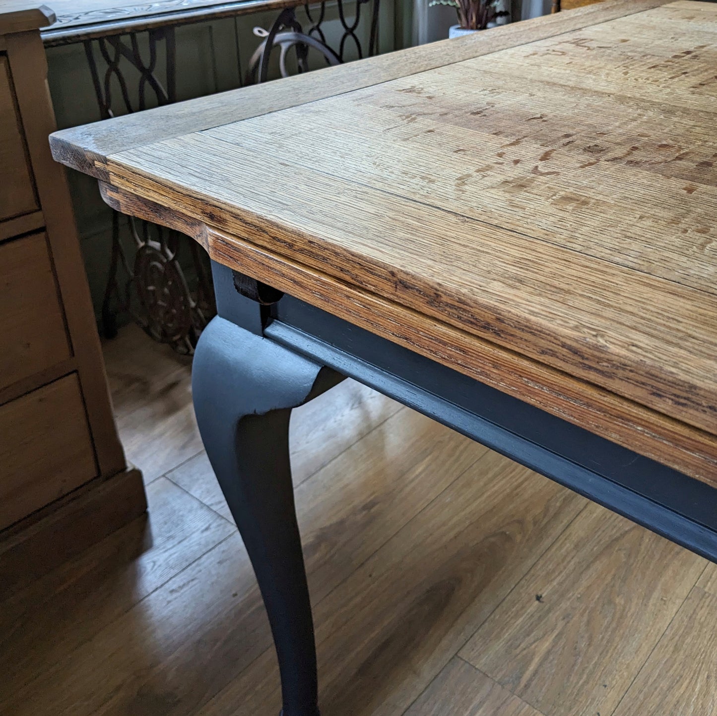 Oak Draw Leaf Table