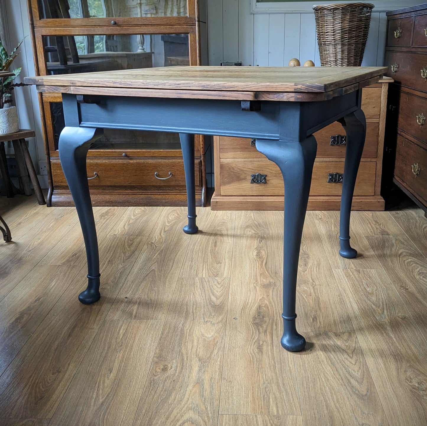 Oak Draw Leaf Table