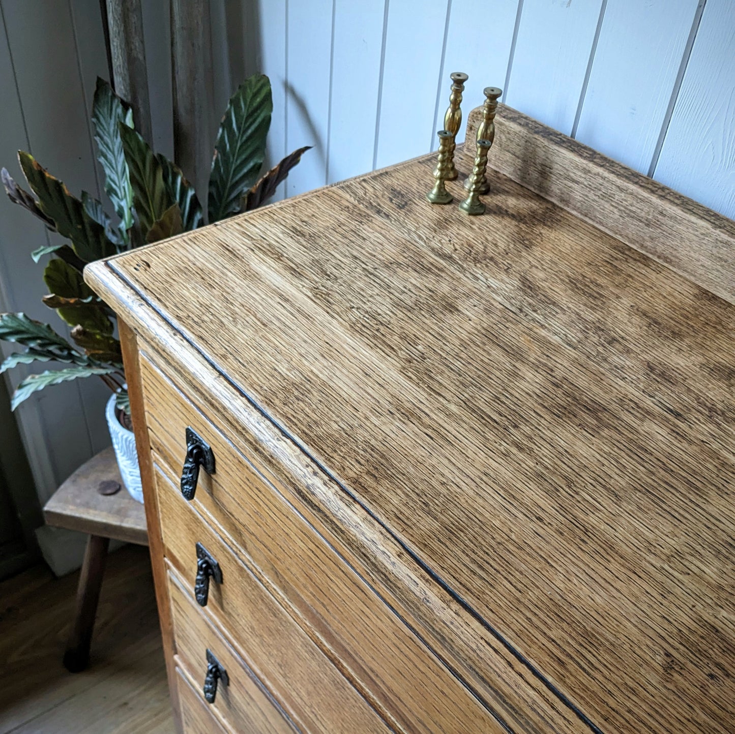 Vintage Oak Chest of Drawers