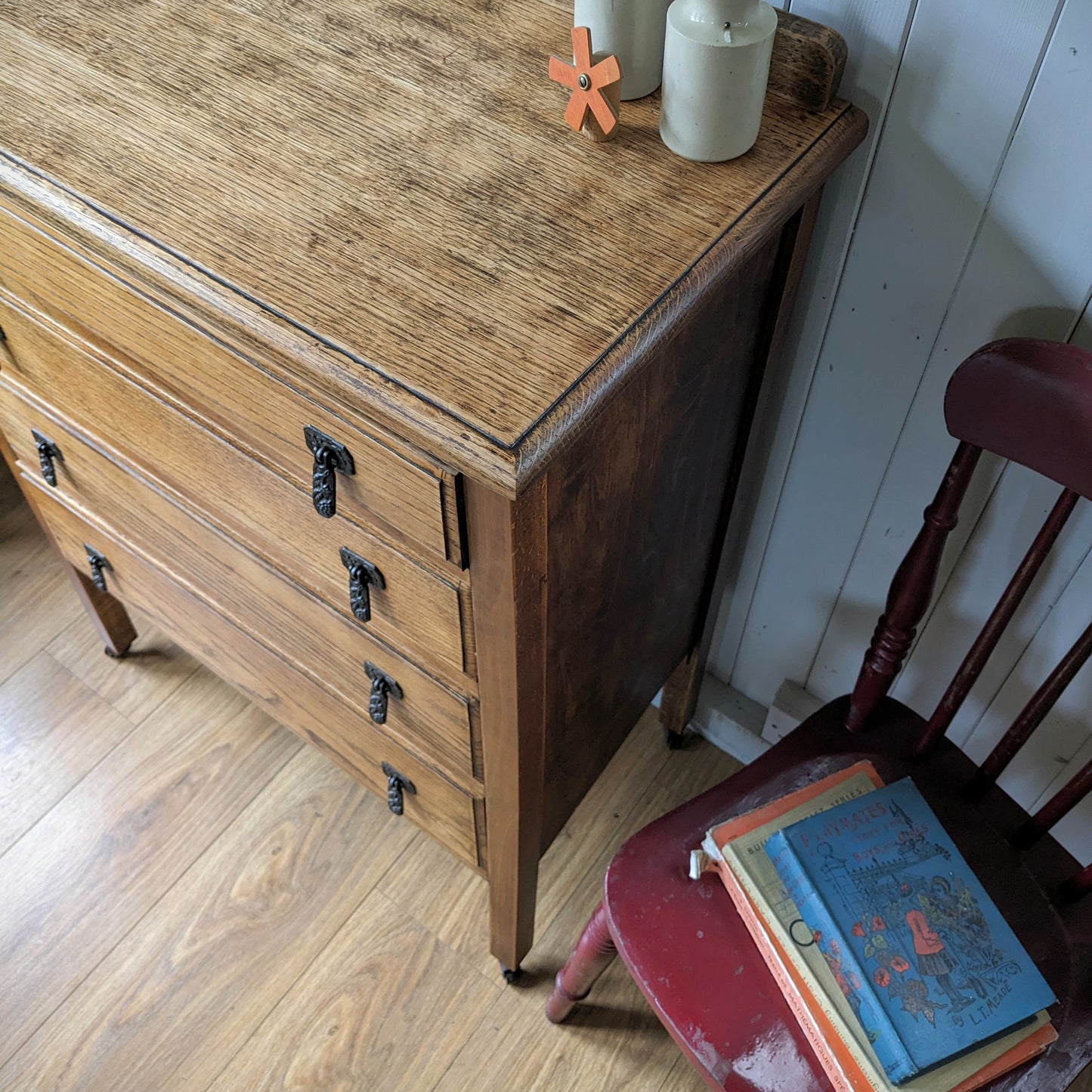Vintage Oak Chest of Drawers