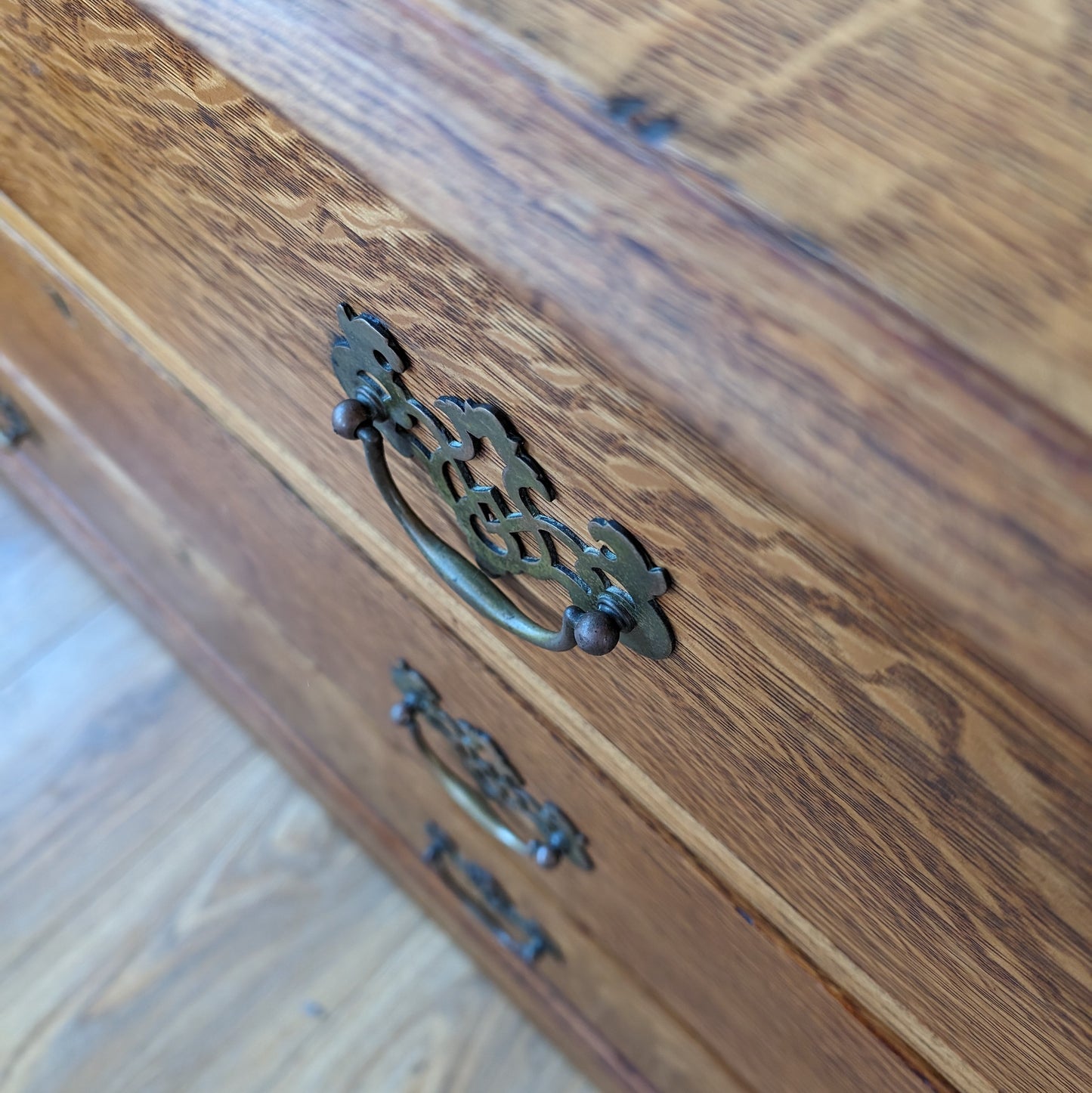 Antique Oak Chest of Drawers