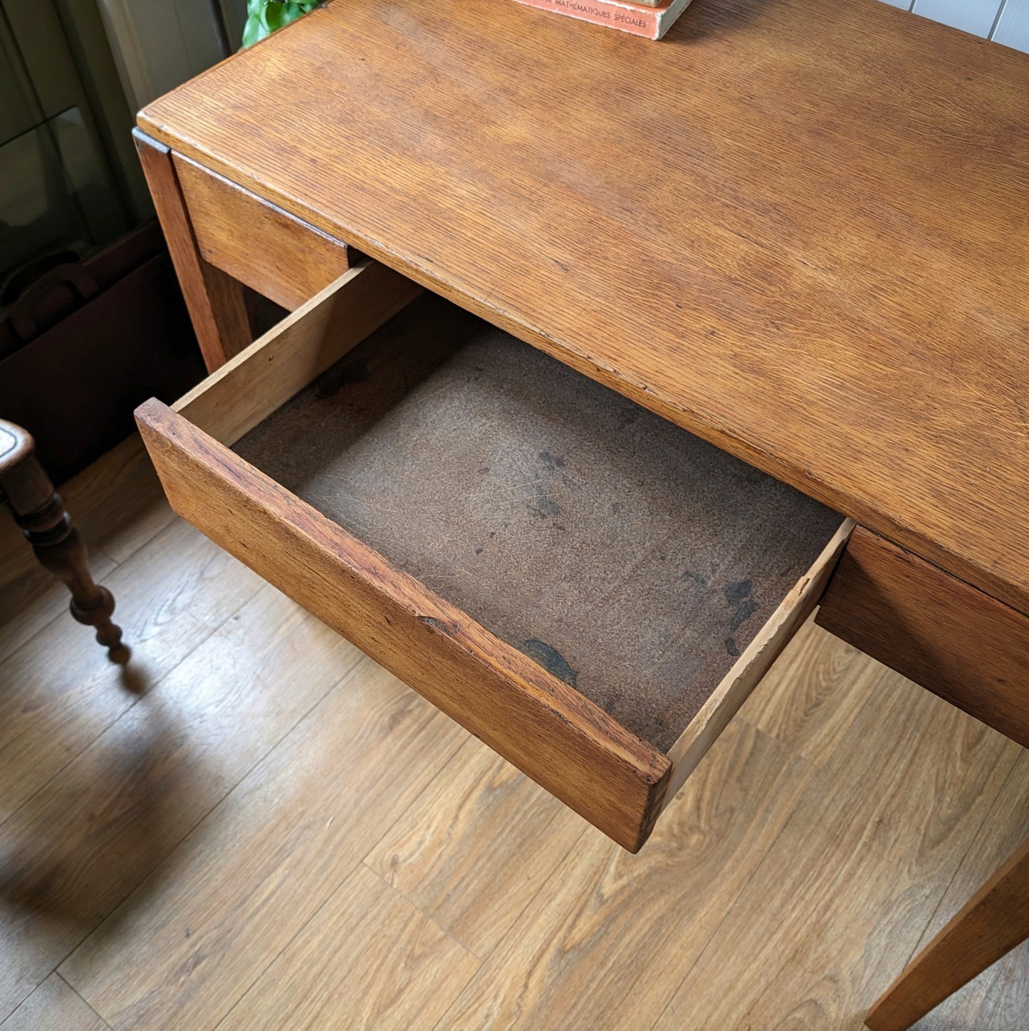 Vintage Air Ministry Desk