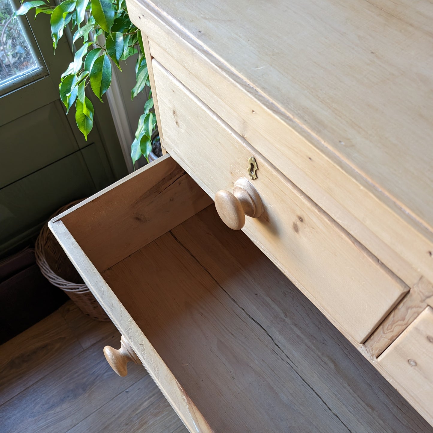 Victorian Pine Chest of Drawers