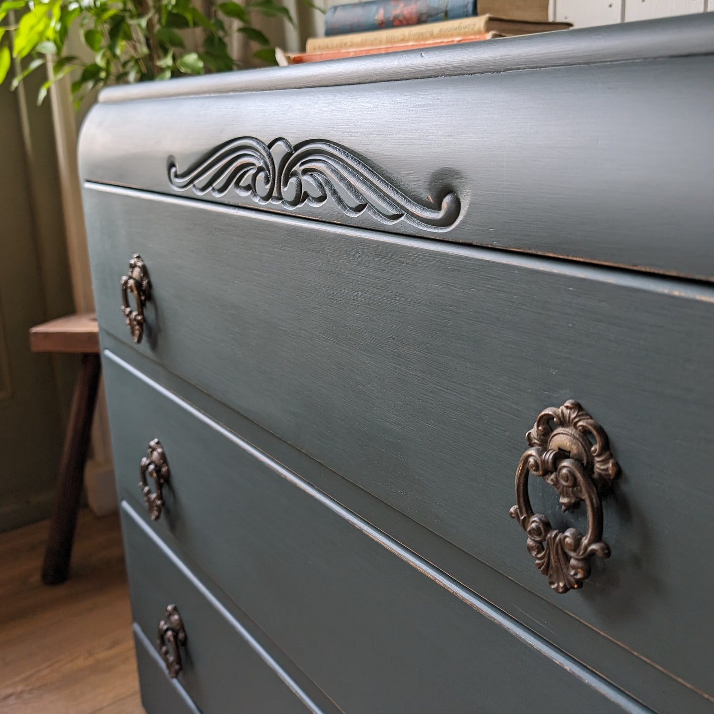 Small Painted Vintage Chest of Drawers