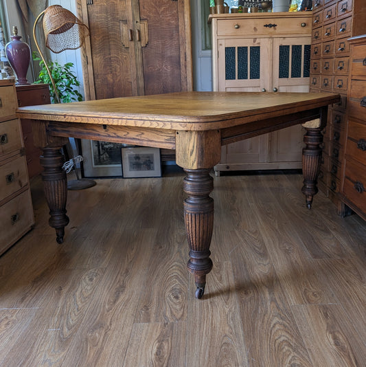 Large Oak Victorian Dining Table