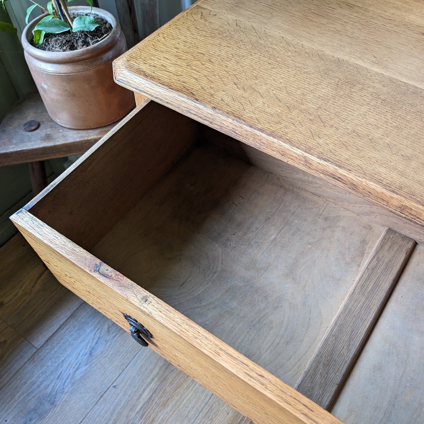 Small Vintage Oak Chest of Drawers
