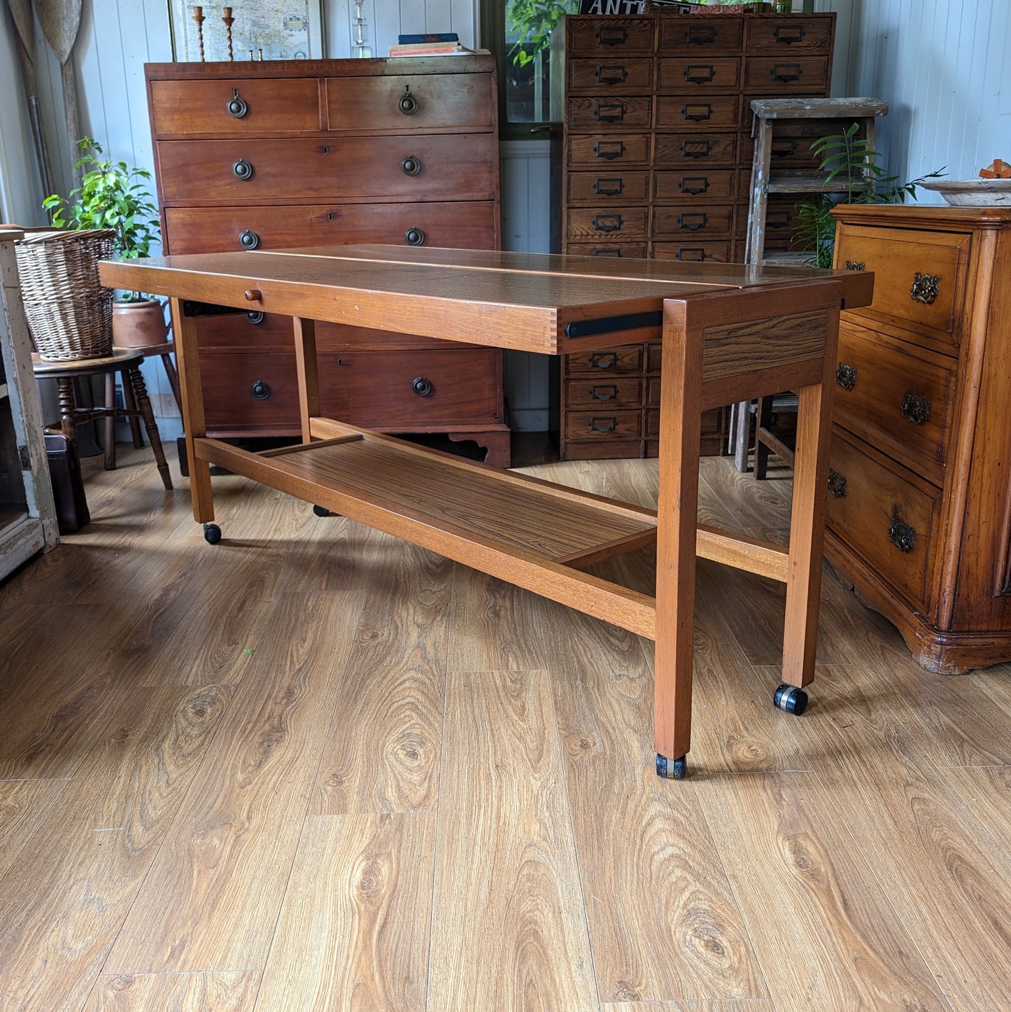 Mid Century Metamorphic Dining Table