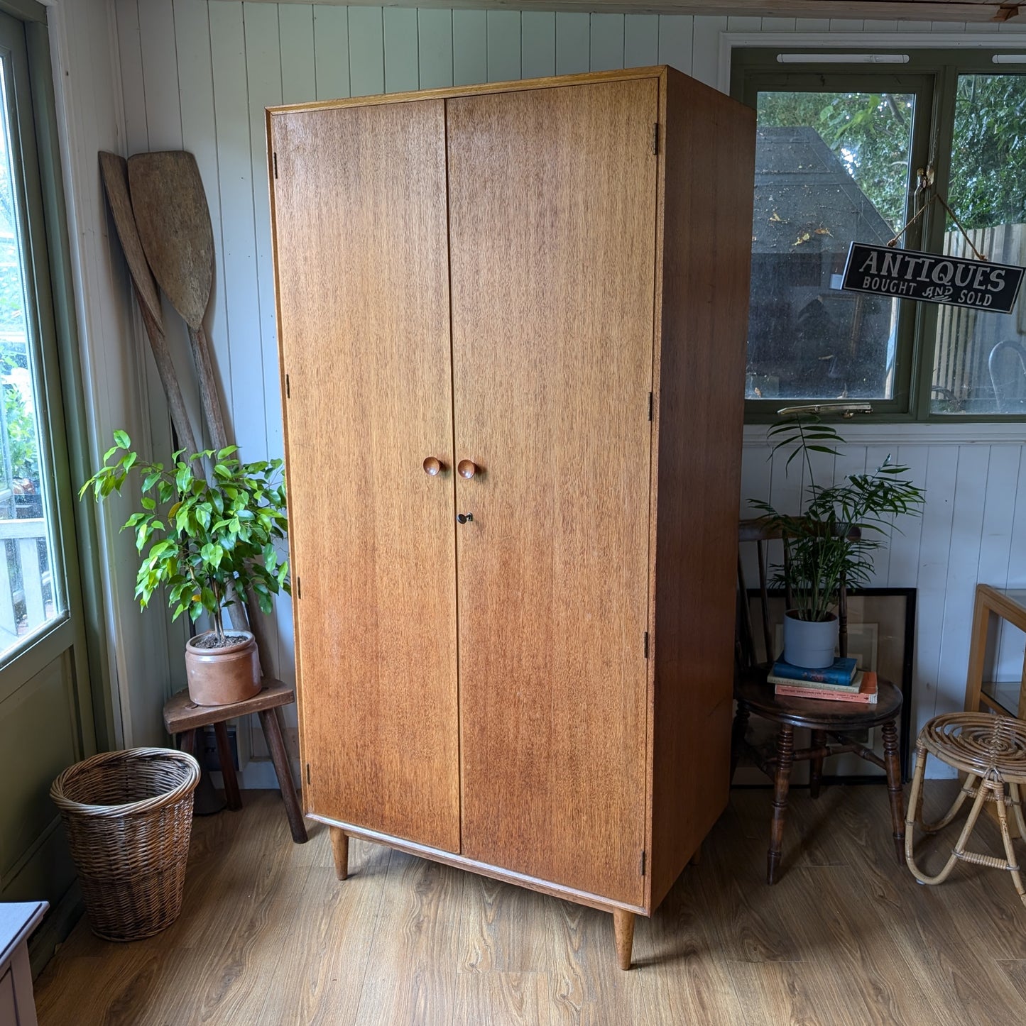 1950s Wardrobe by Meredrew