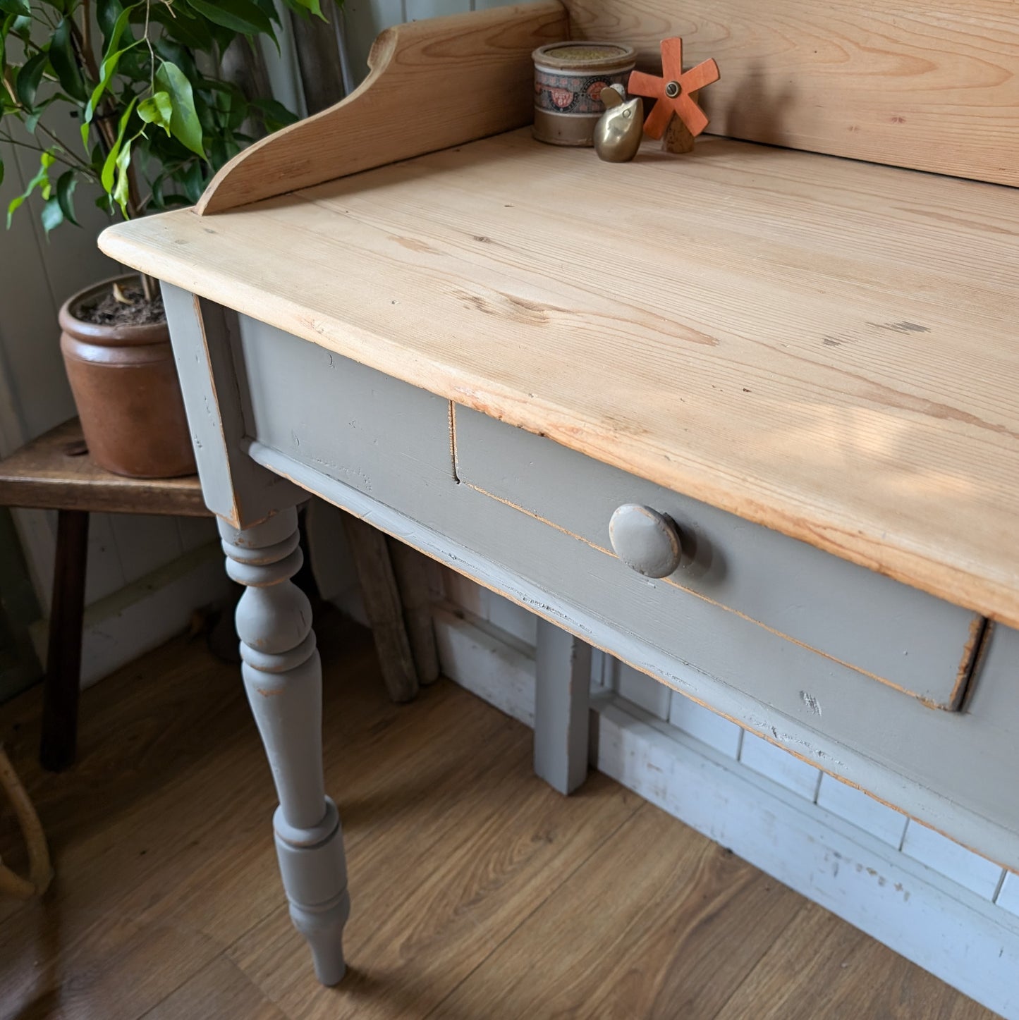 Victorian Pine Dressing Table