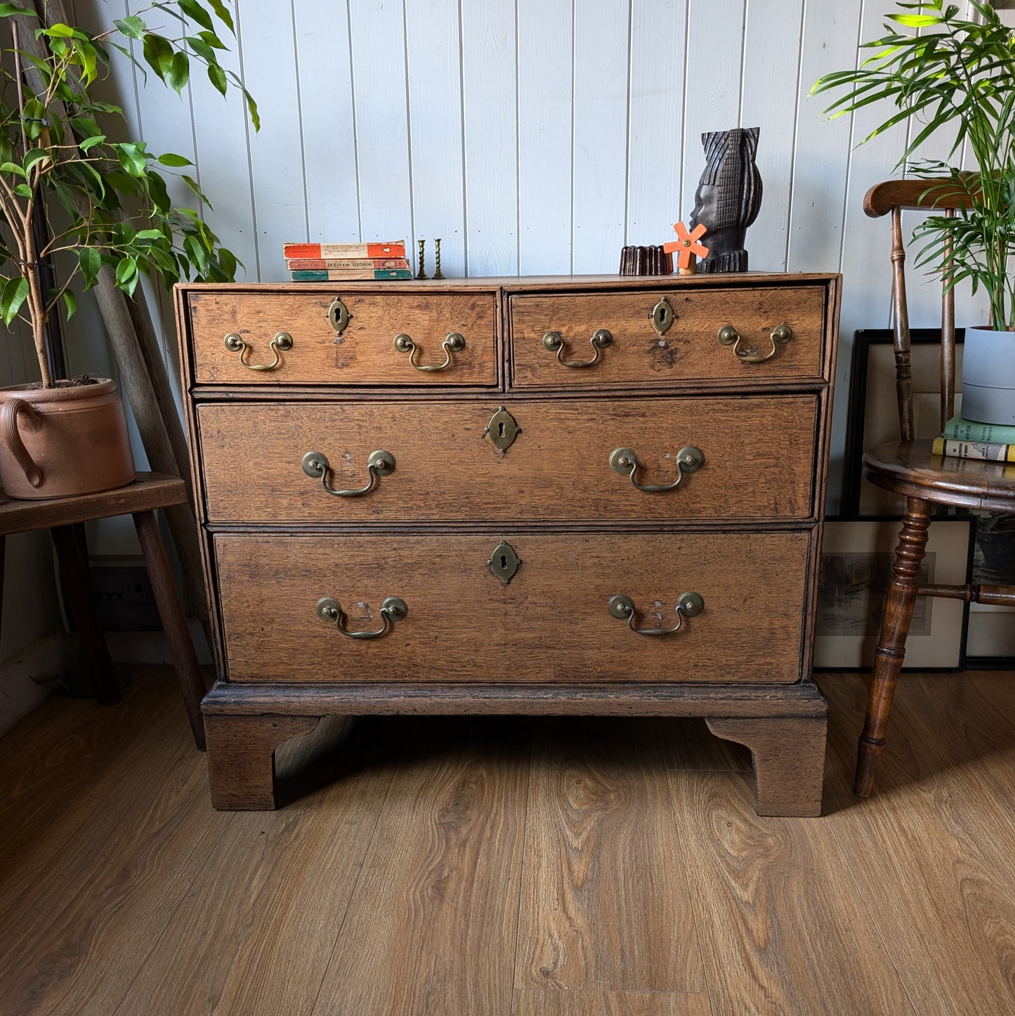 Georgian Oak Chest of Drawers