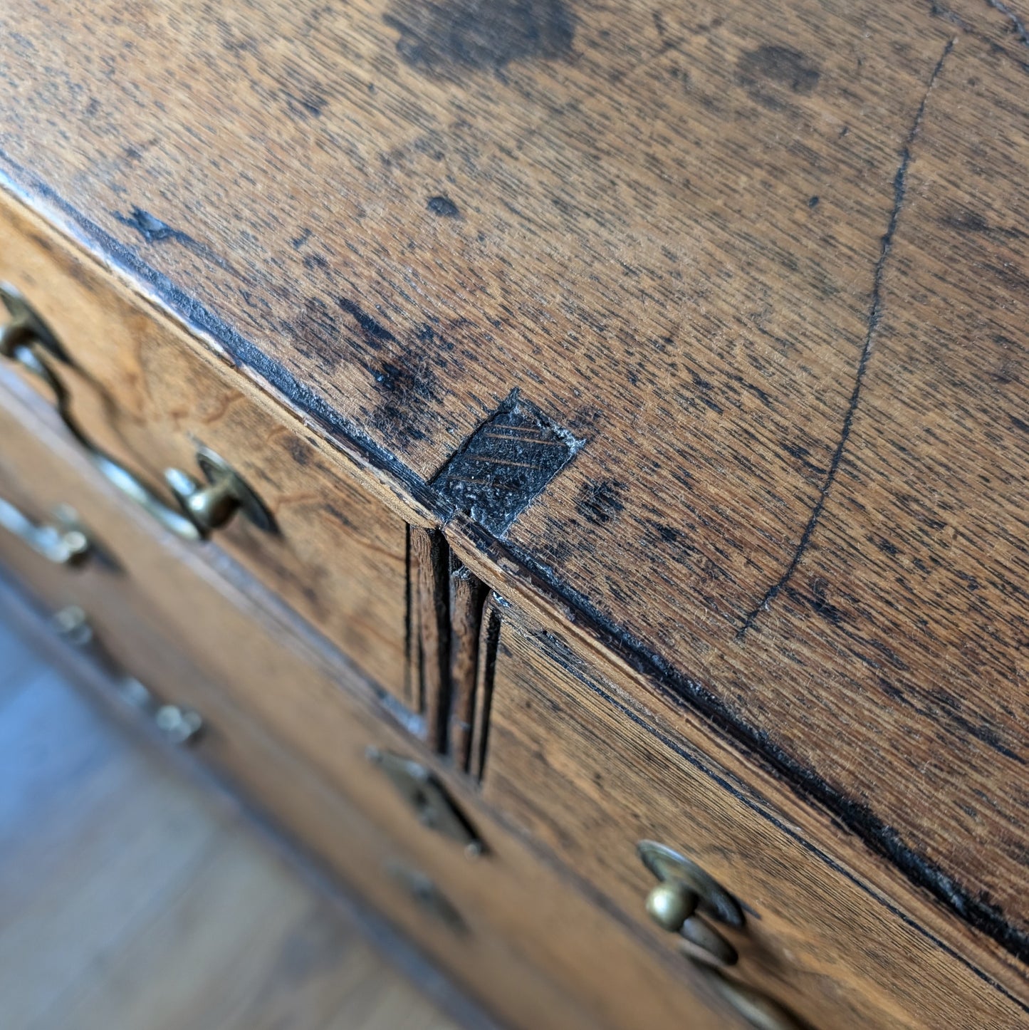 Georgian Oak Chest of Drawers