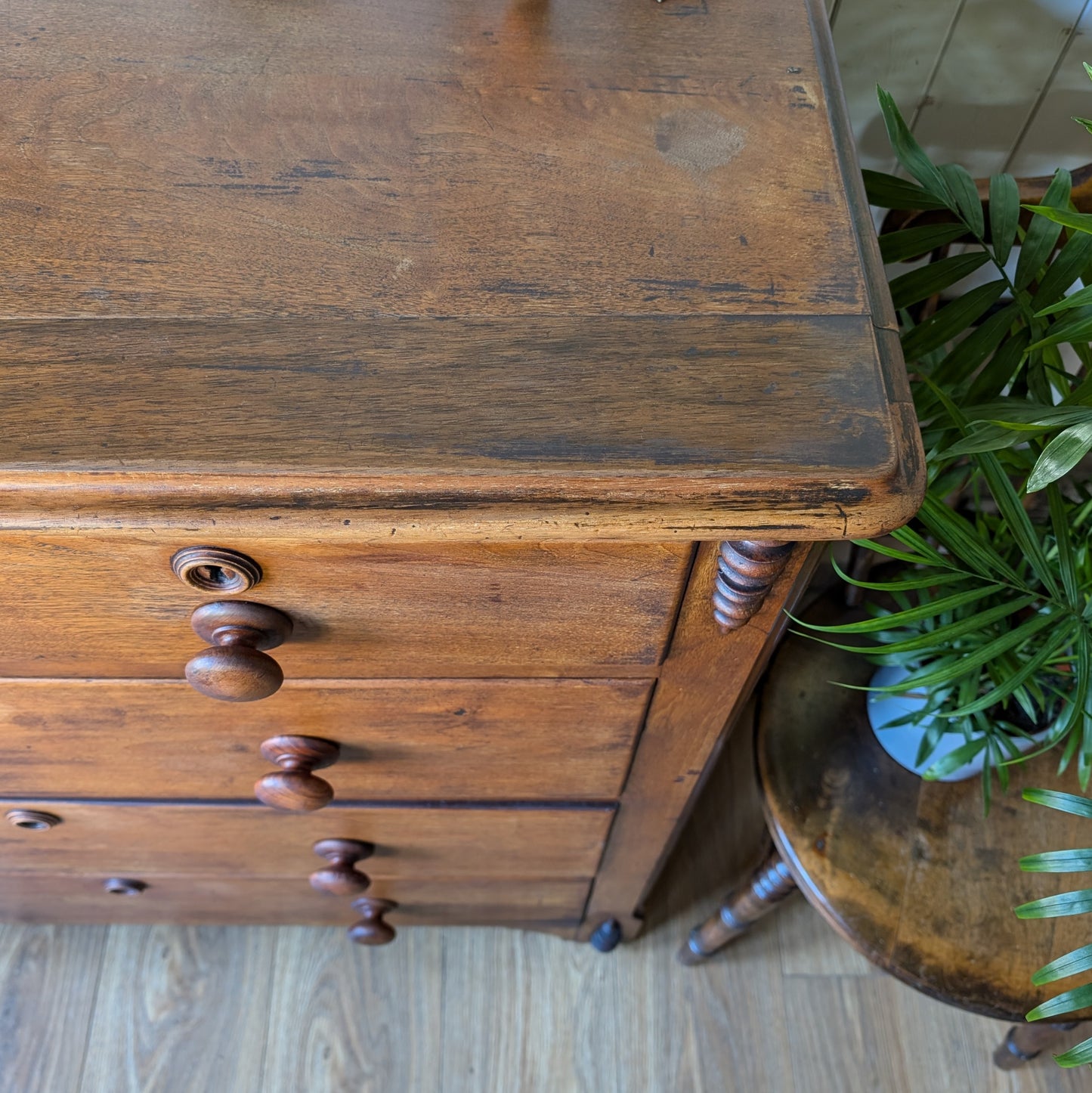 Victorian Chest of Drawers