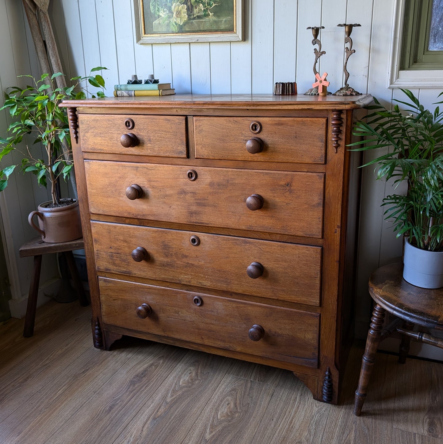 Victorian Chest of Drawers