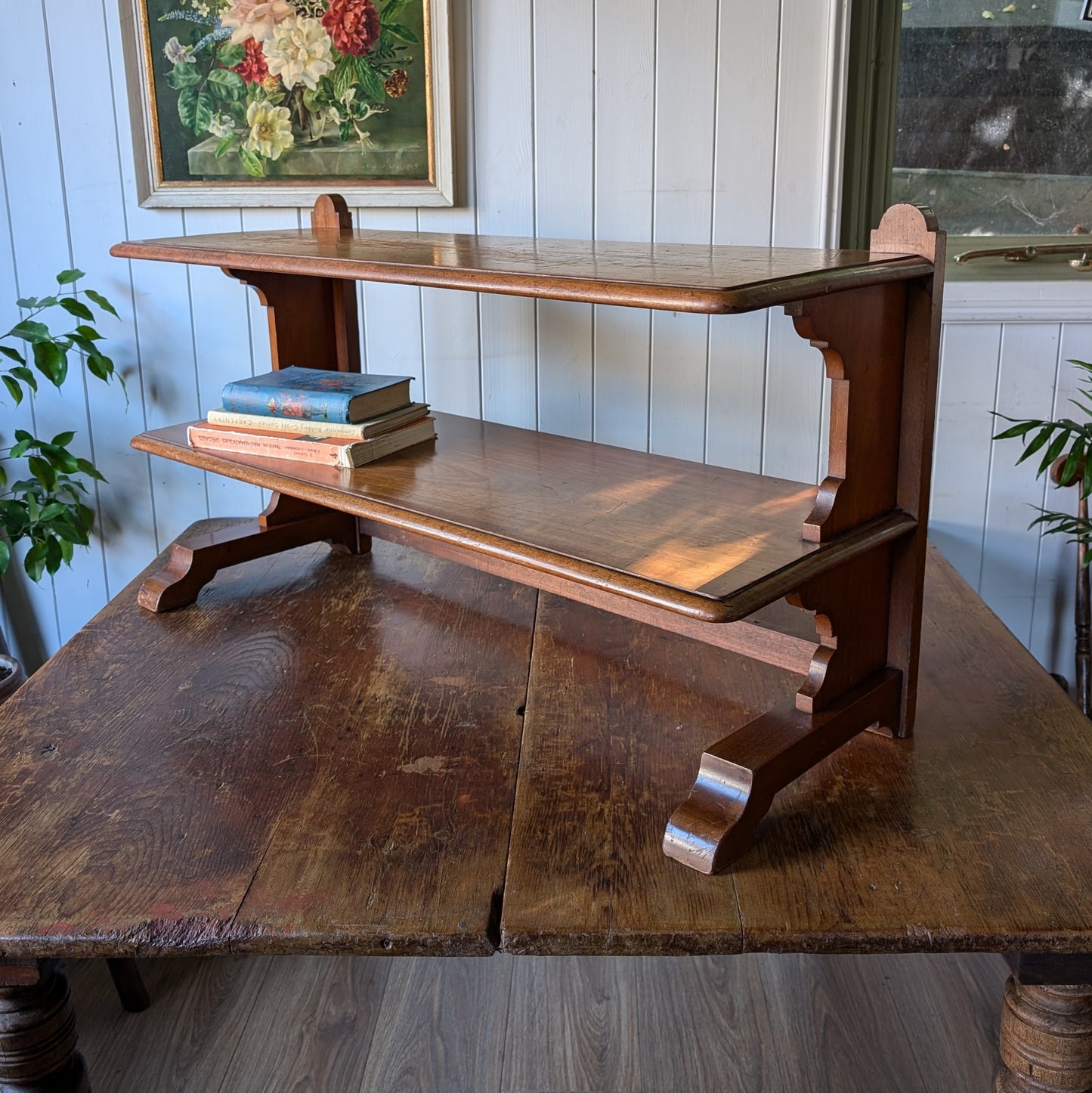 Victorian Countertop Shelves