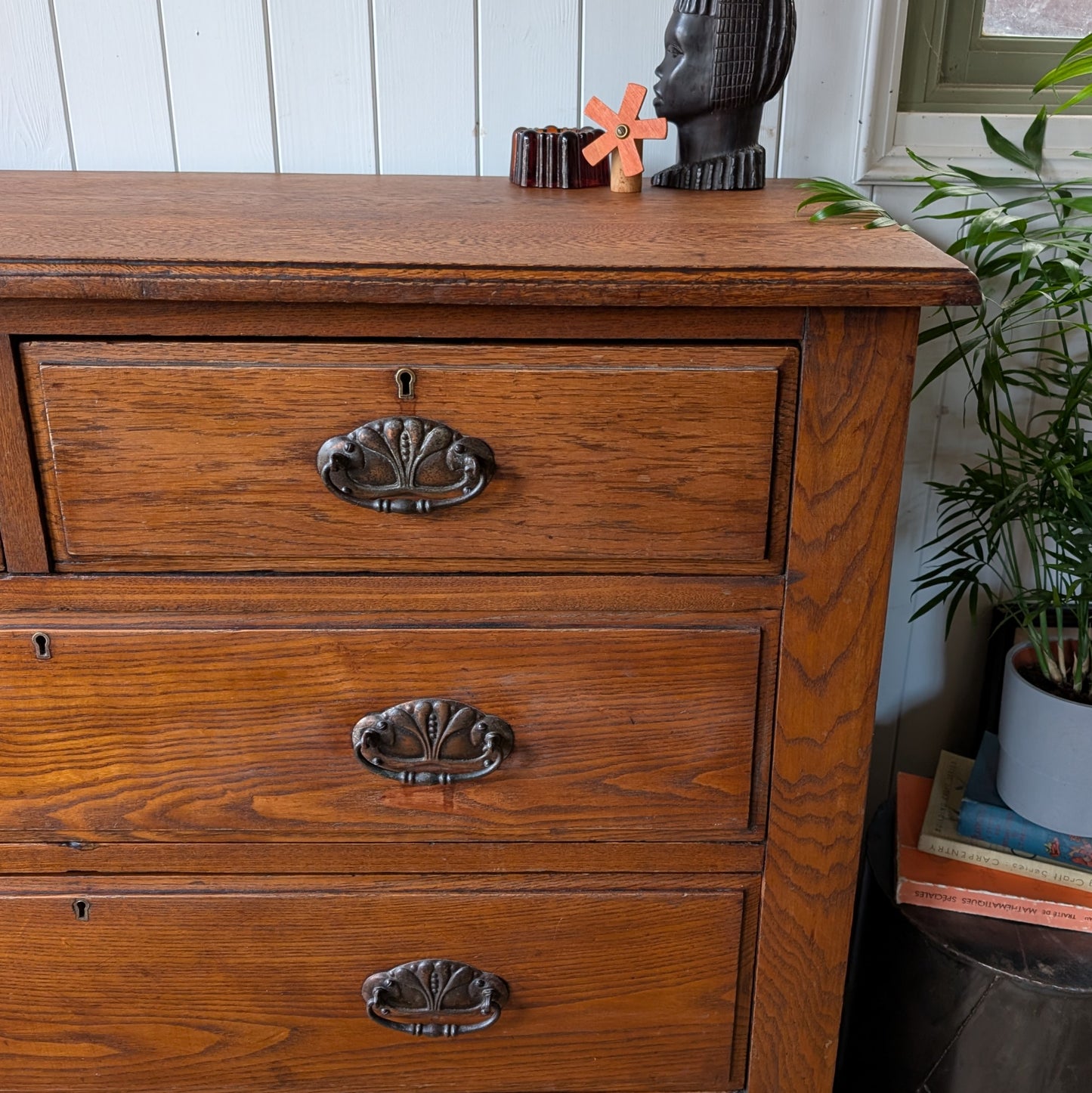 Antique Oak Chest of Drawers