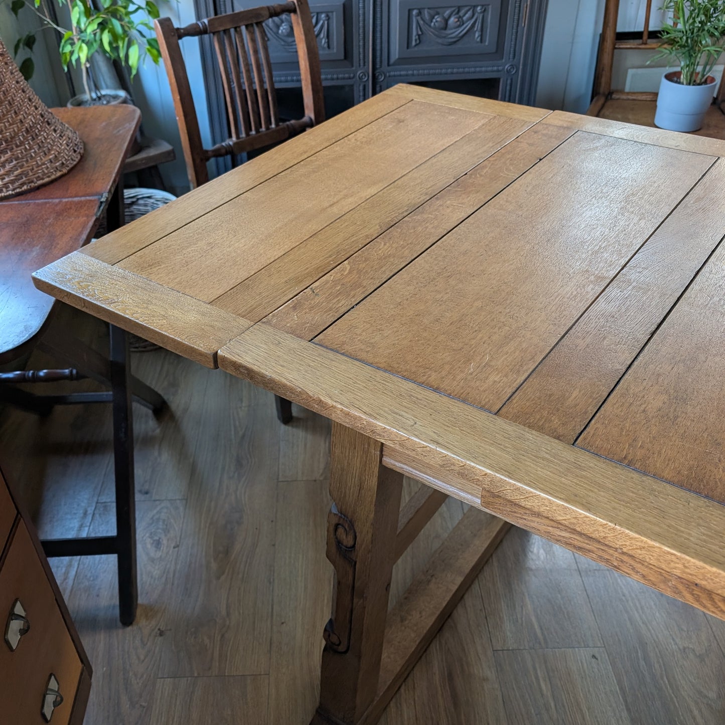 Antique Arts and Crafts Oak Dining Table