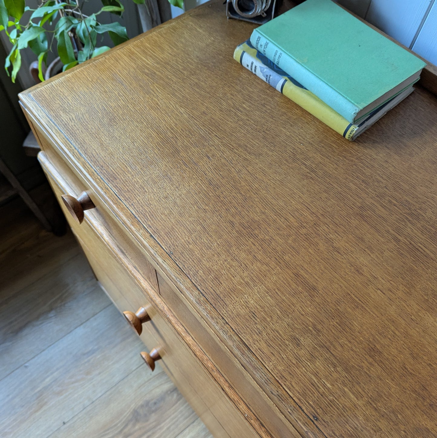 Mid Century Chest of Drawers