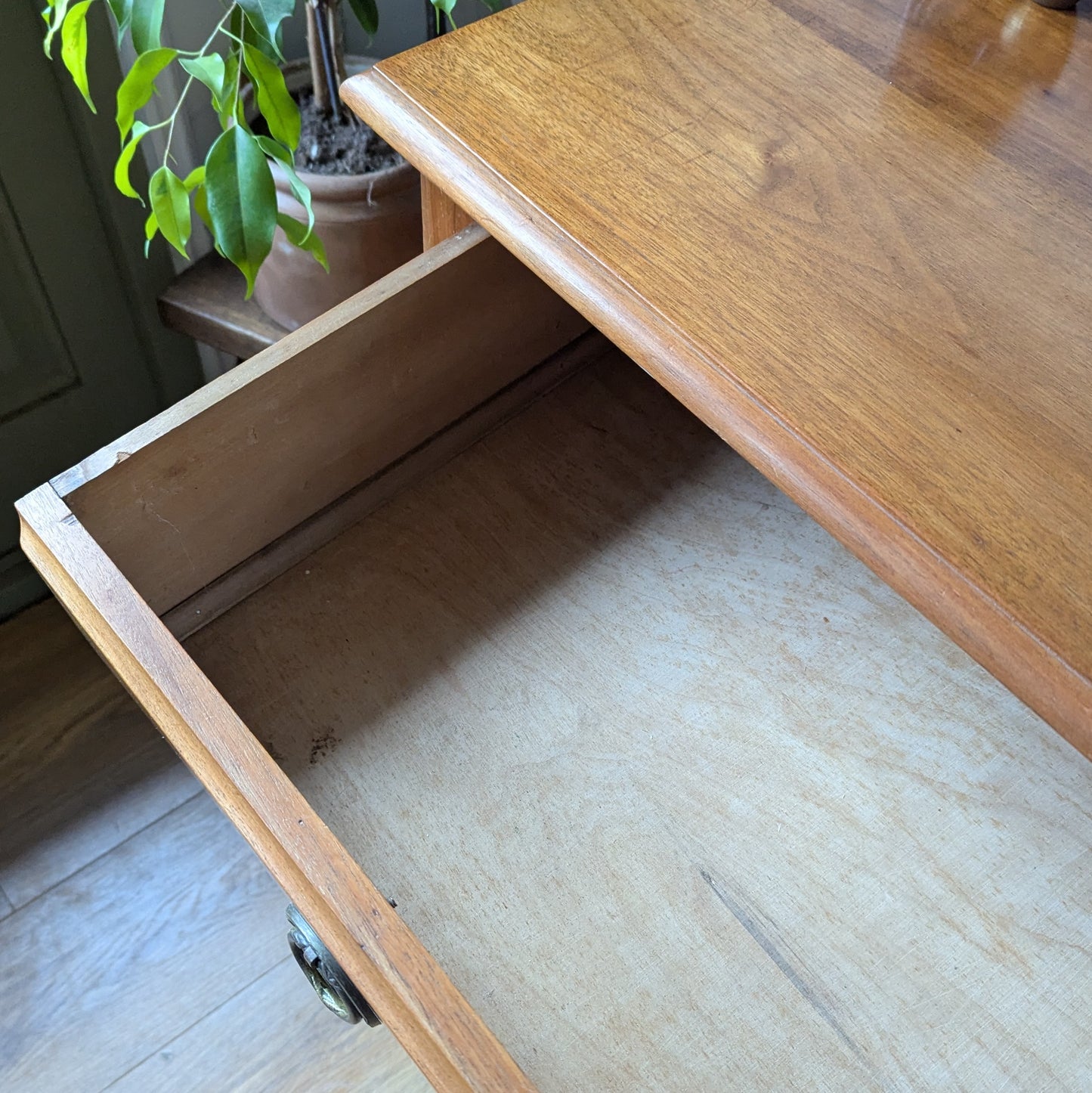 Antique Chest of Drawers