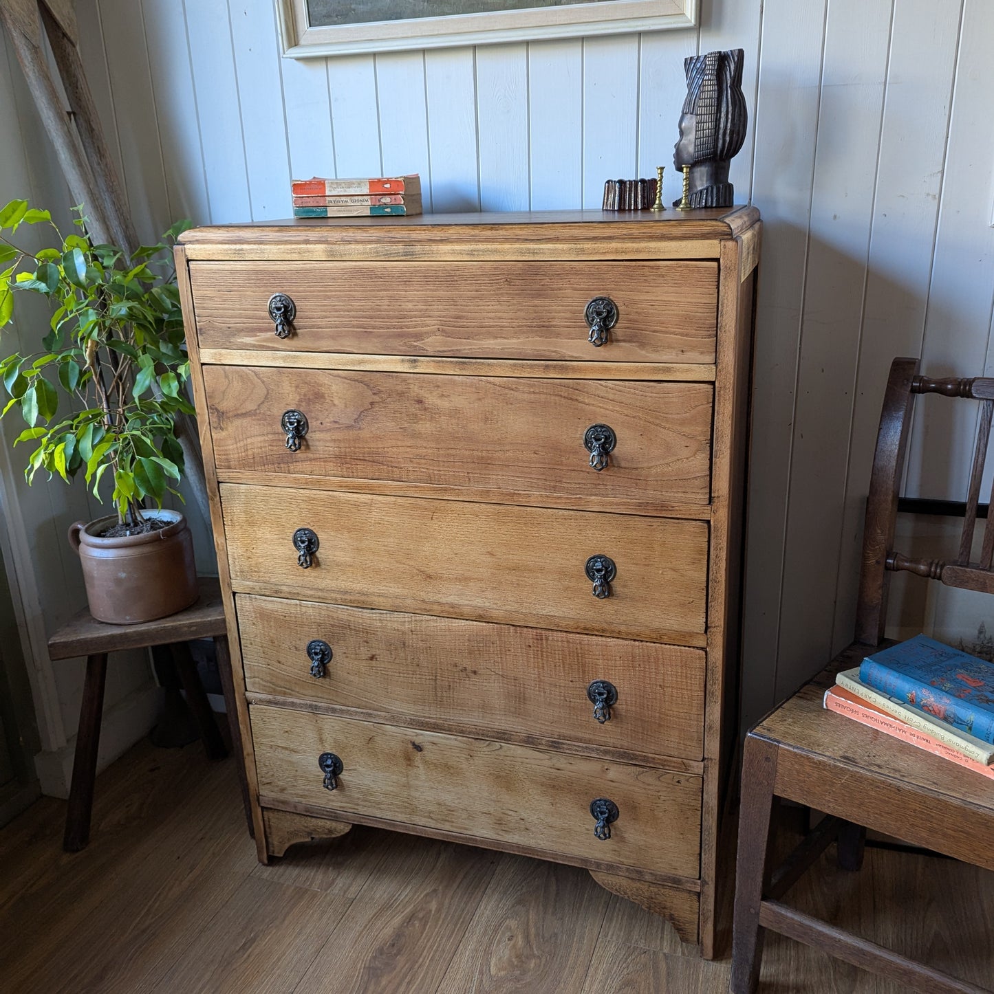 Vintage Oak Chest of Drawers