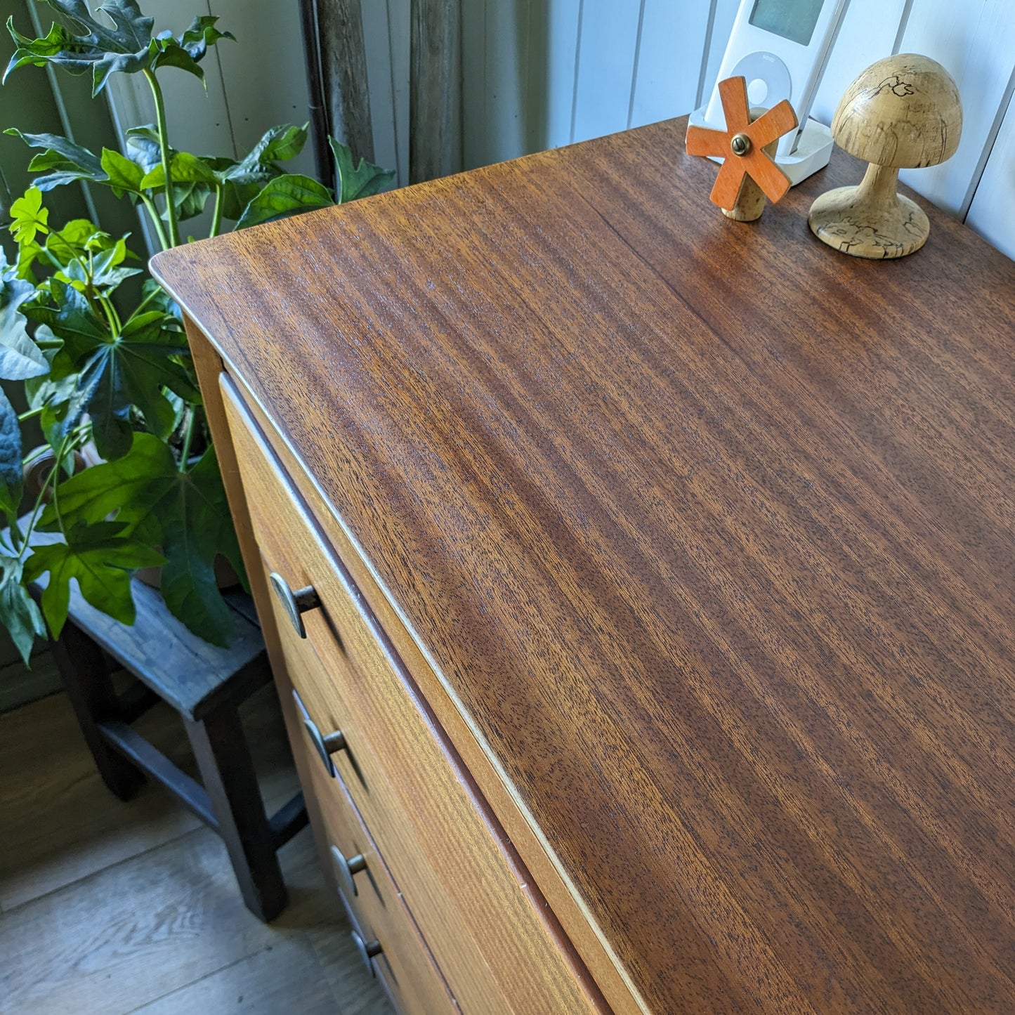 Mid Century Chest of Drawers