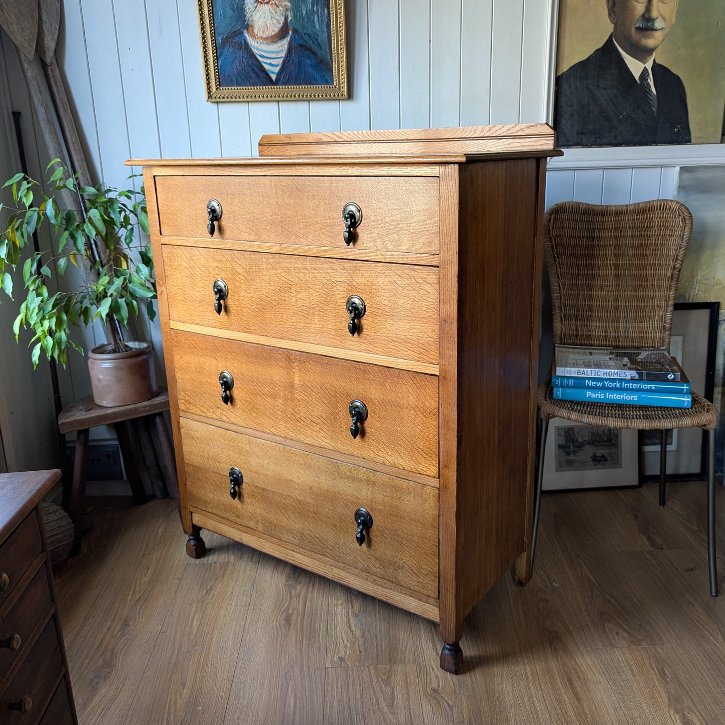 Antique Oak Chest of Drawers