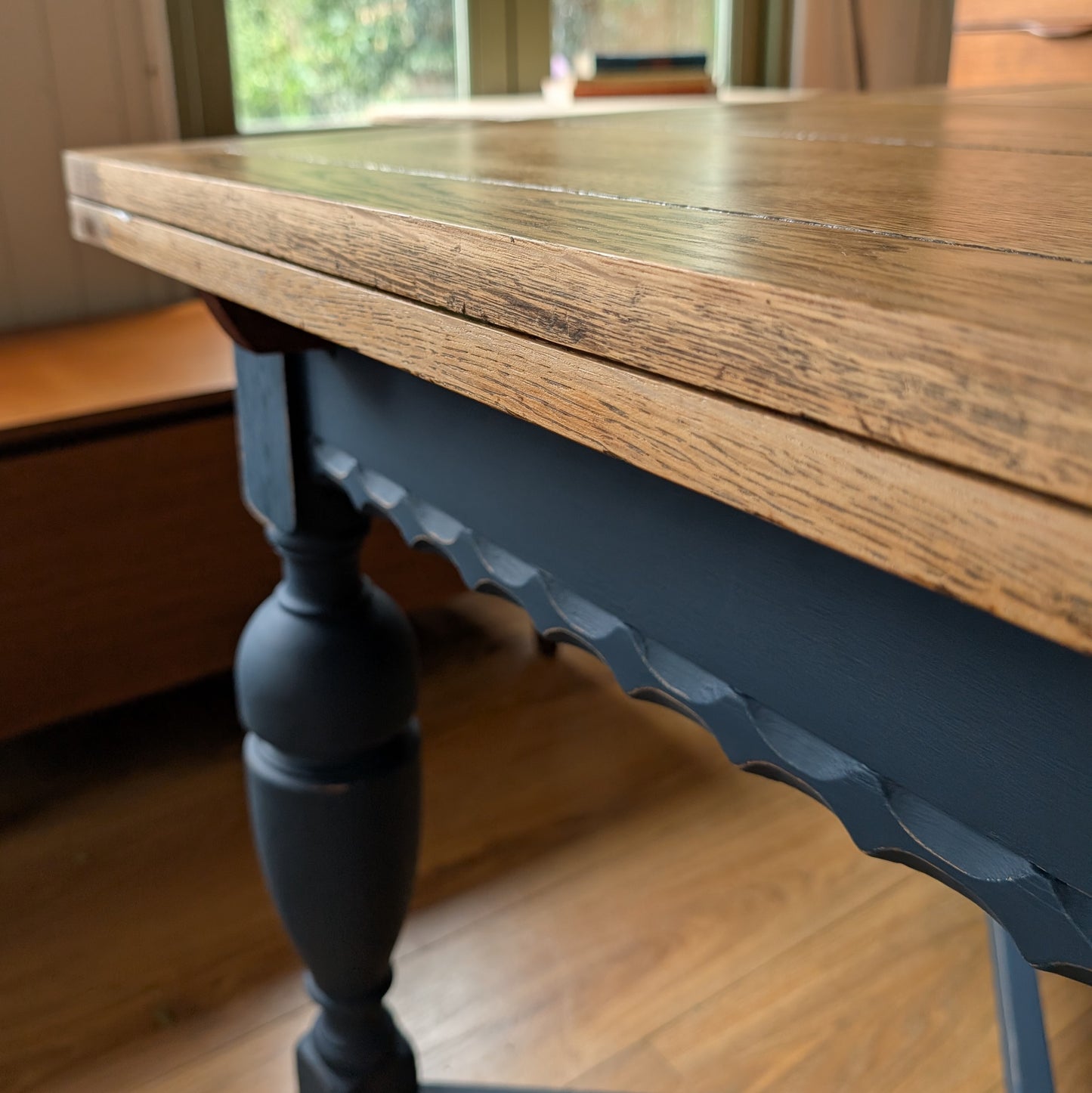 Small Oak Draw Leaf Table