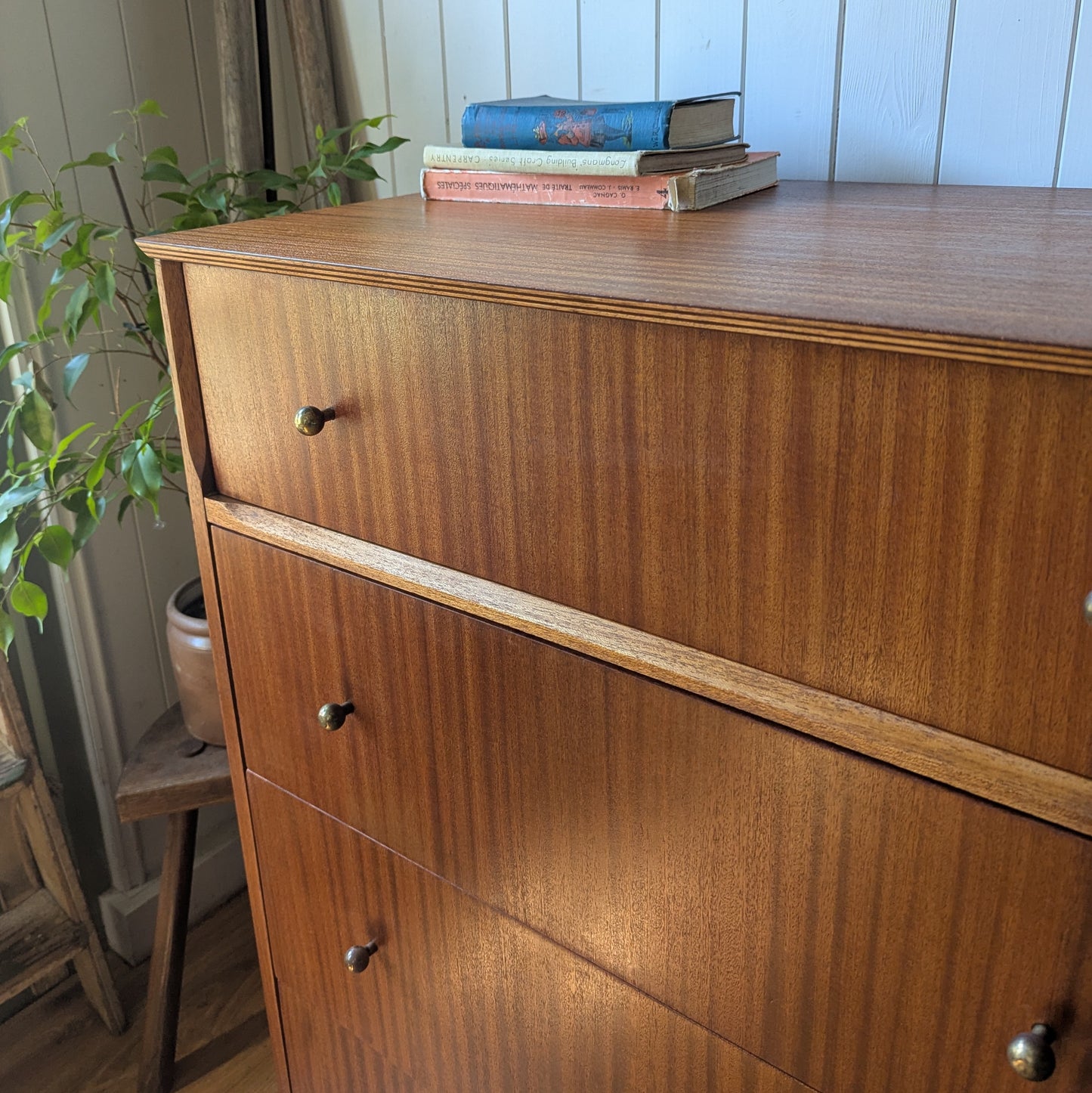 Mid Century Chest of Drawers