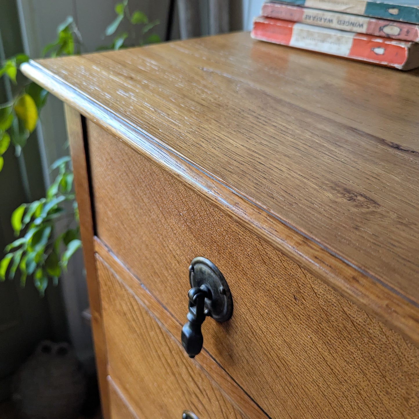 Antique Oak Chest of Drawers