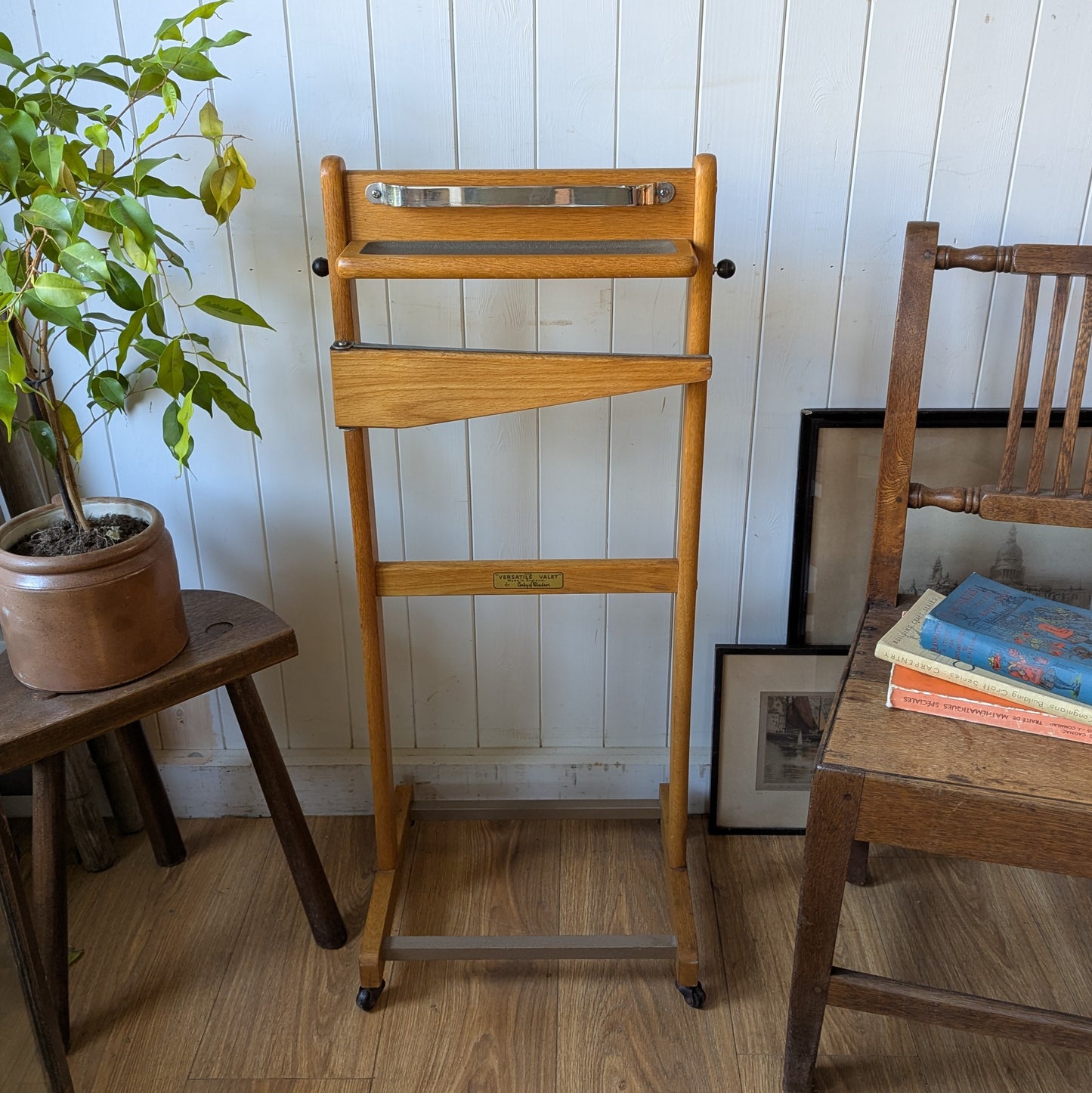 Vintage Gentleman's Valet