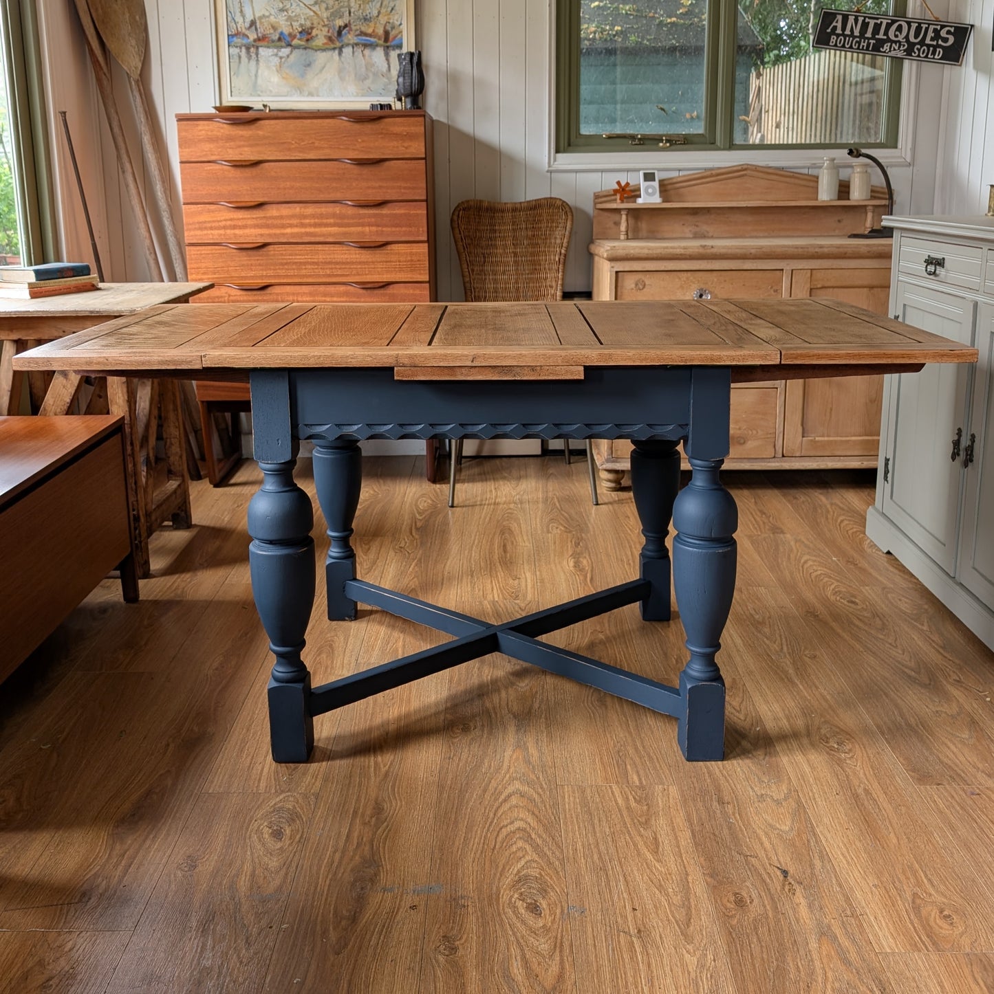 Small Oak Draw Leaf Table