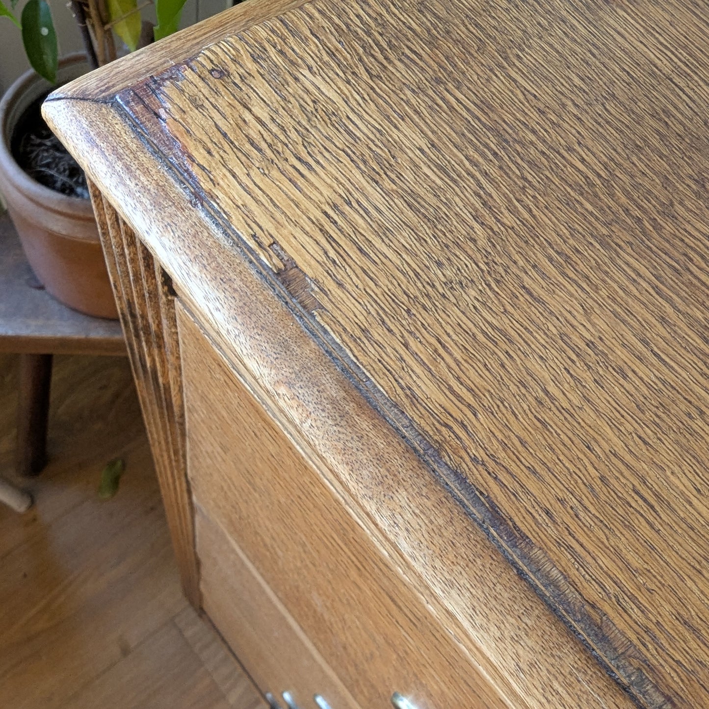 Small Vintage Oak Chest of Drawers