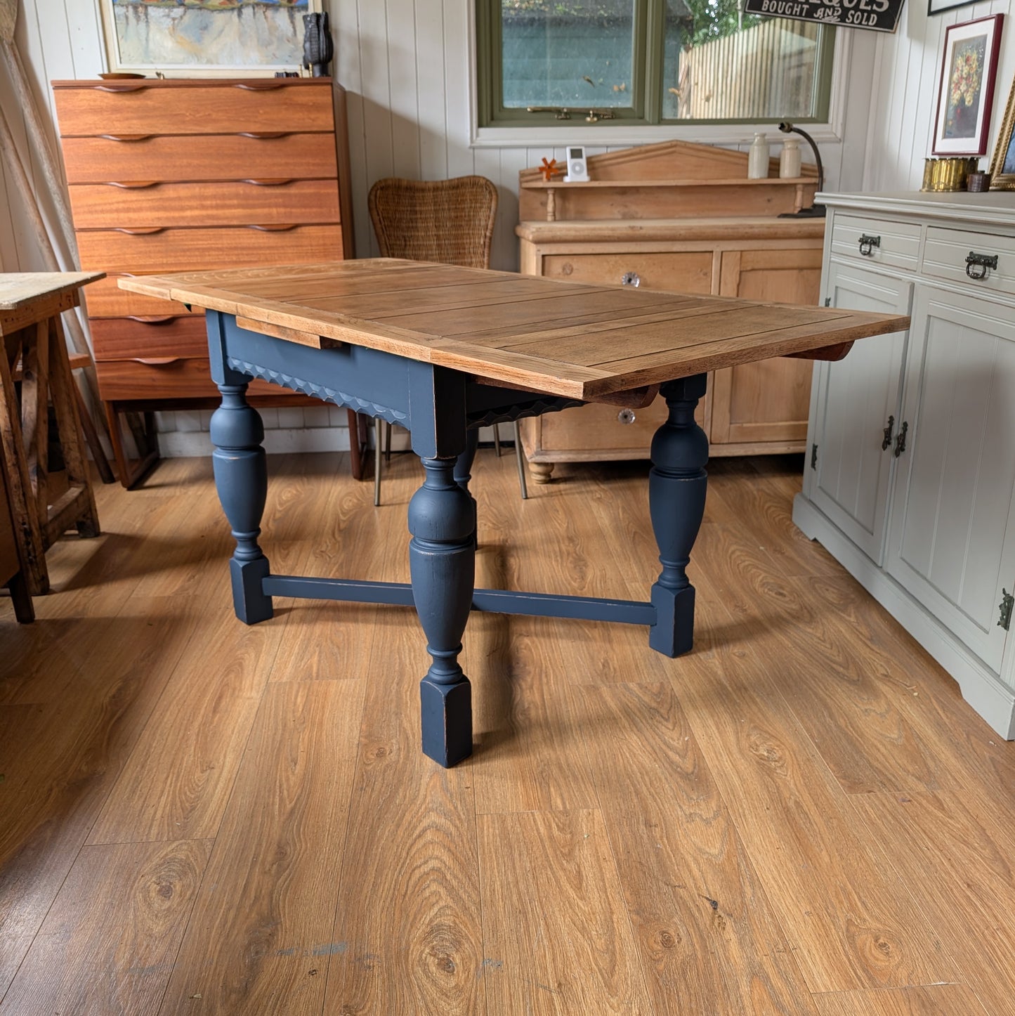 Small Oak Draw Leaf Table