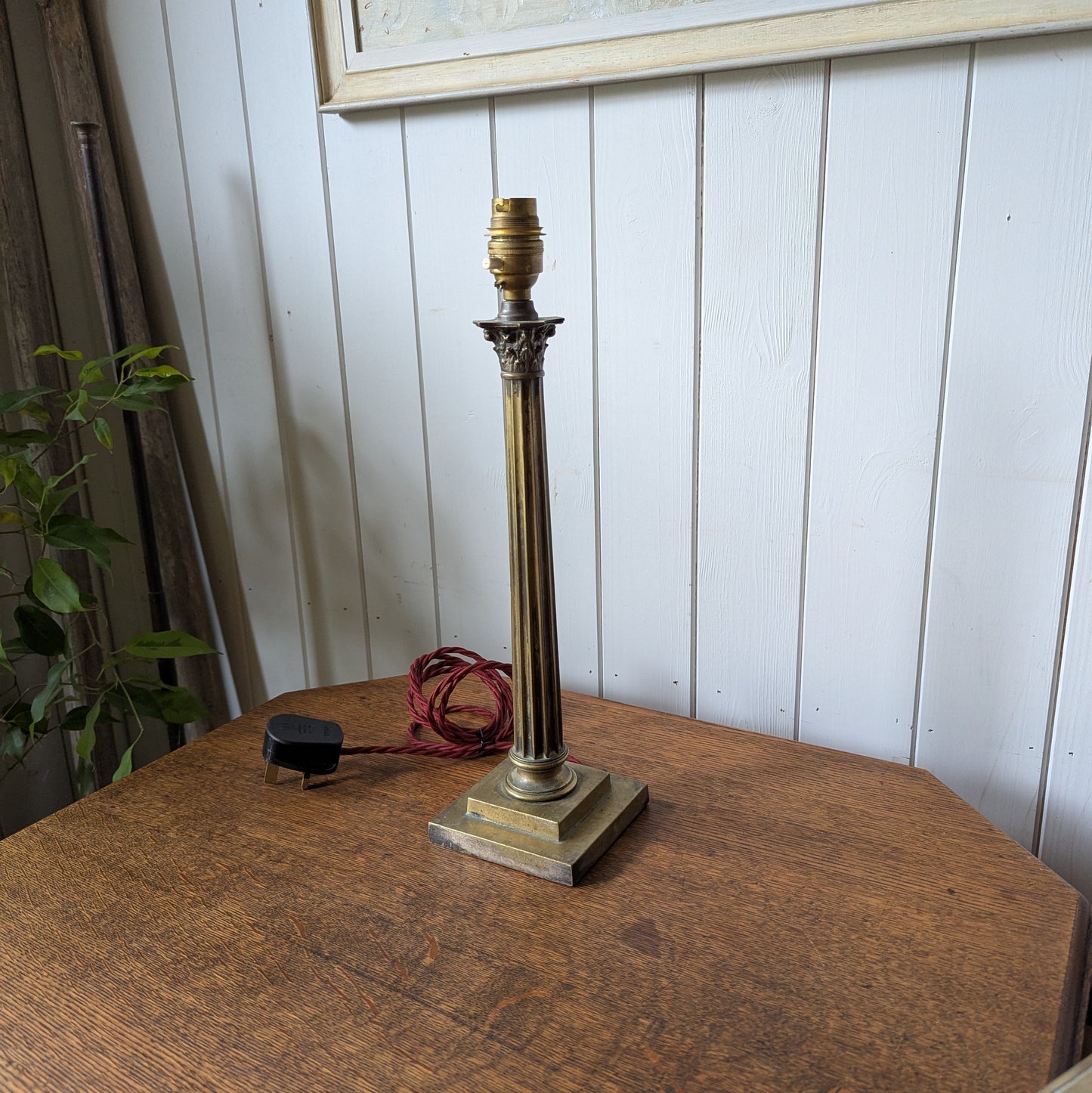 Antique Brass Corinthian Column Table Lamp