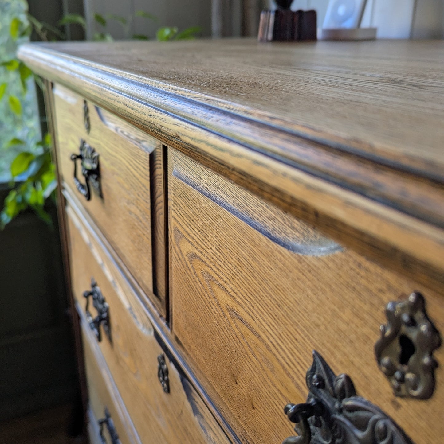 Antique Chest of Drawers