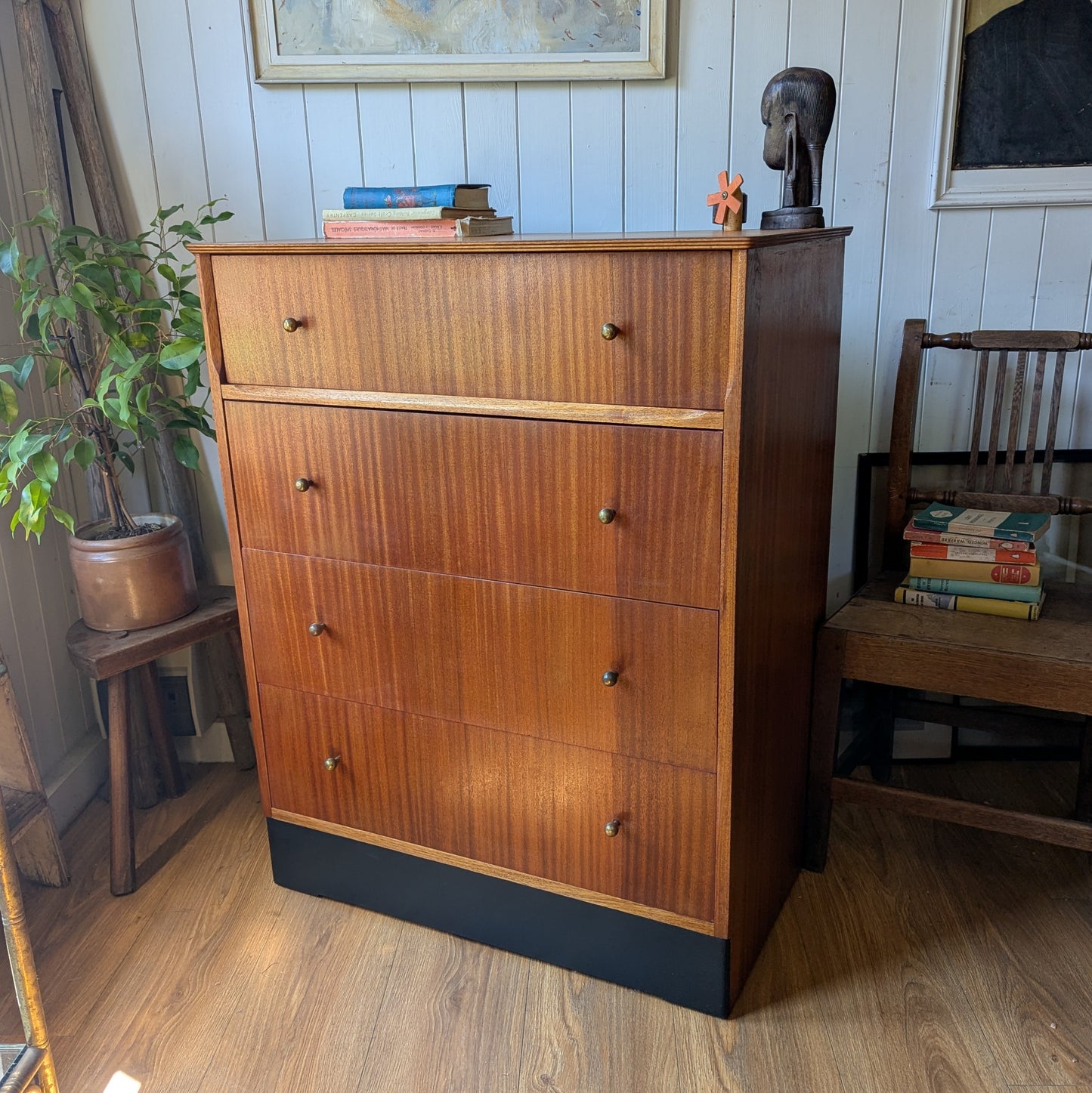 Mid Century Chest of Drawers