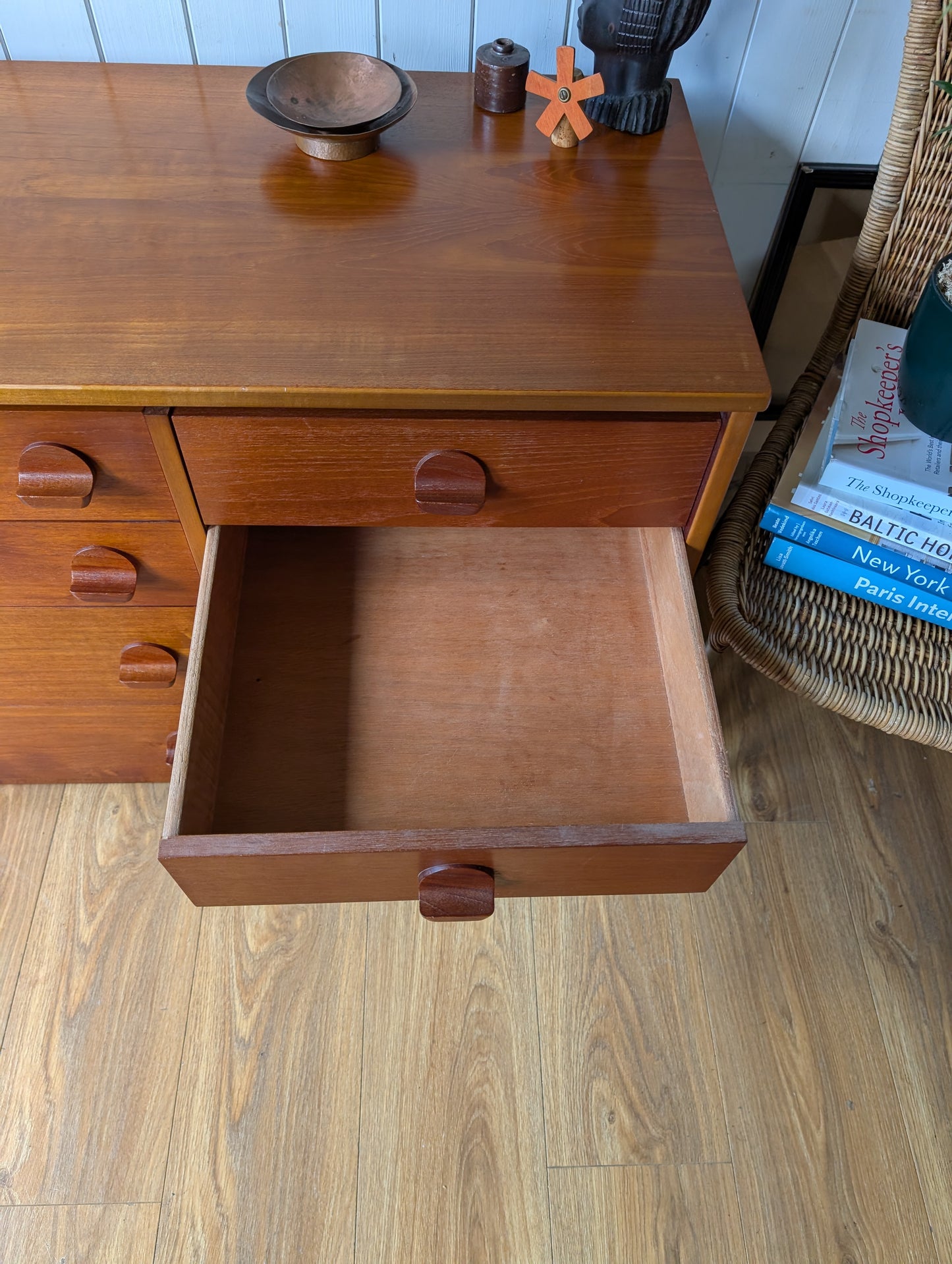 Vintage Mid Century Draw Unit