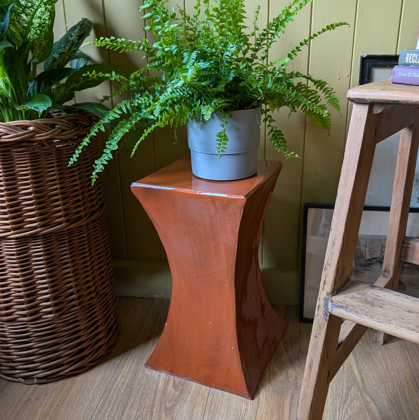 Mid-Century Terracotta Ceramic Pedestal Side Table, 1960s/70s