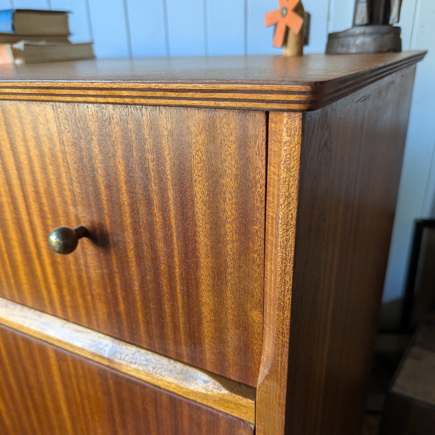 Mid Century Chest of Drawers