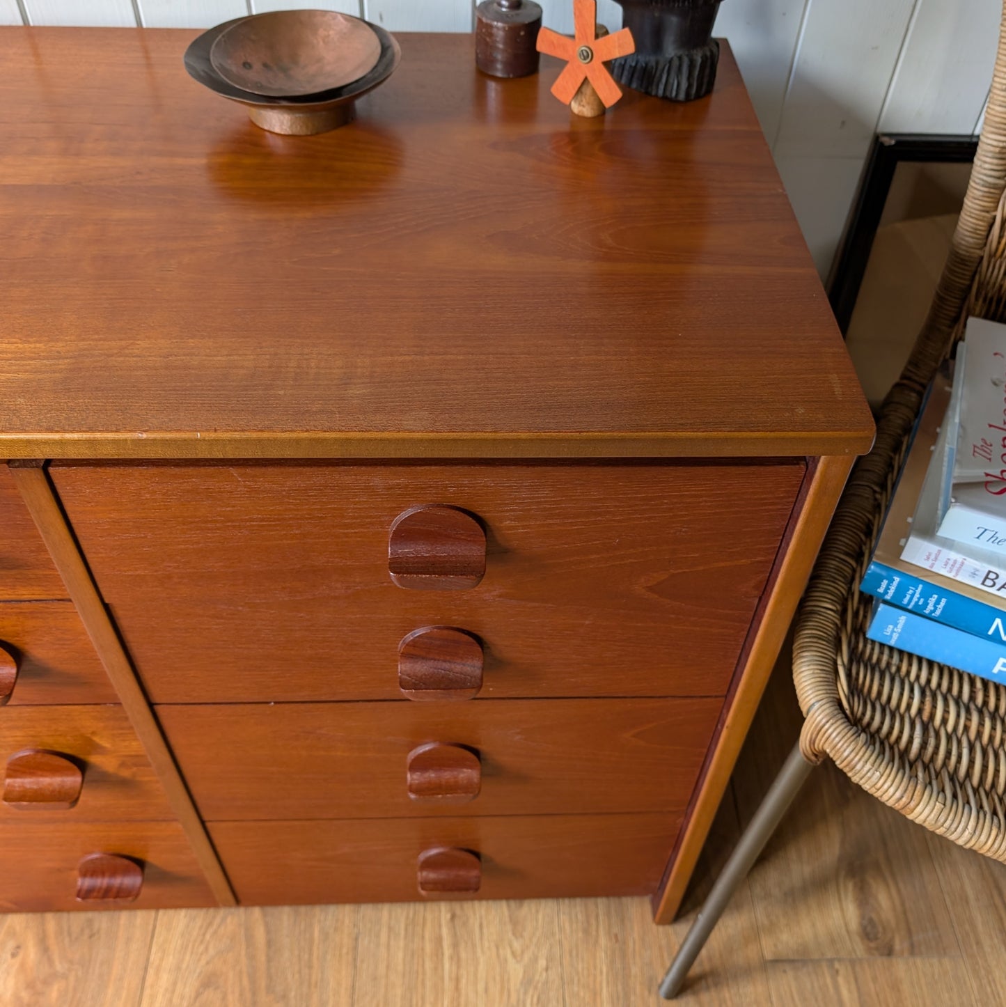 Vintage Mid Century Draw Unit