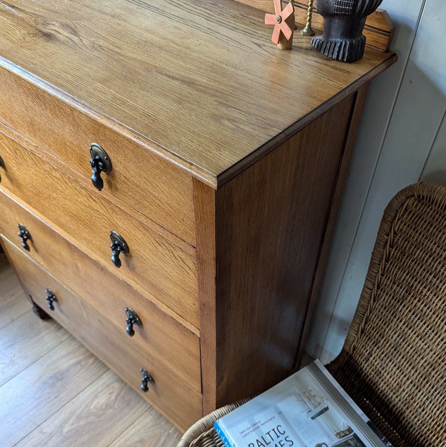 Antique Oak Chest of Drawers