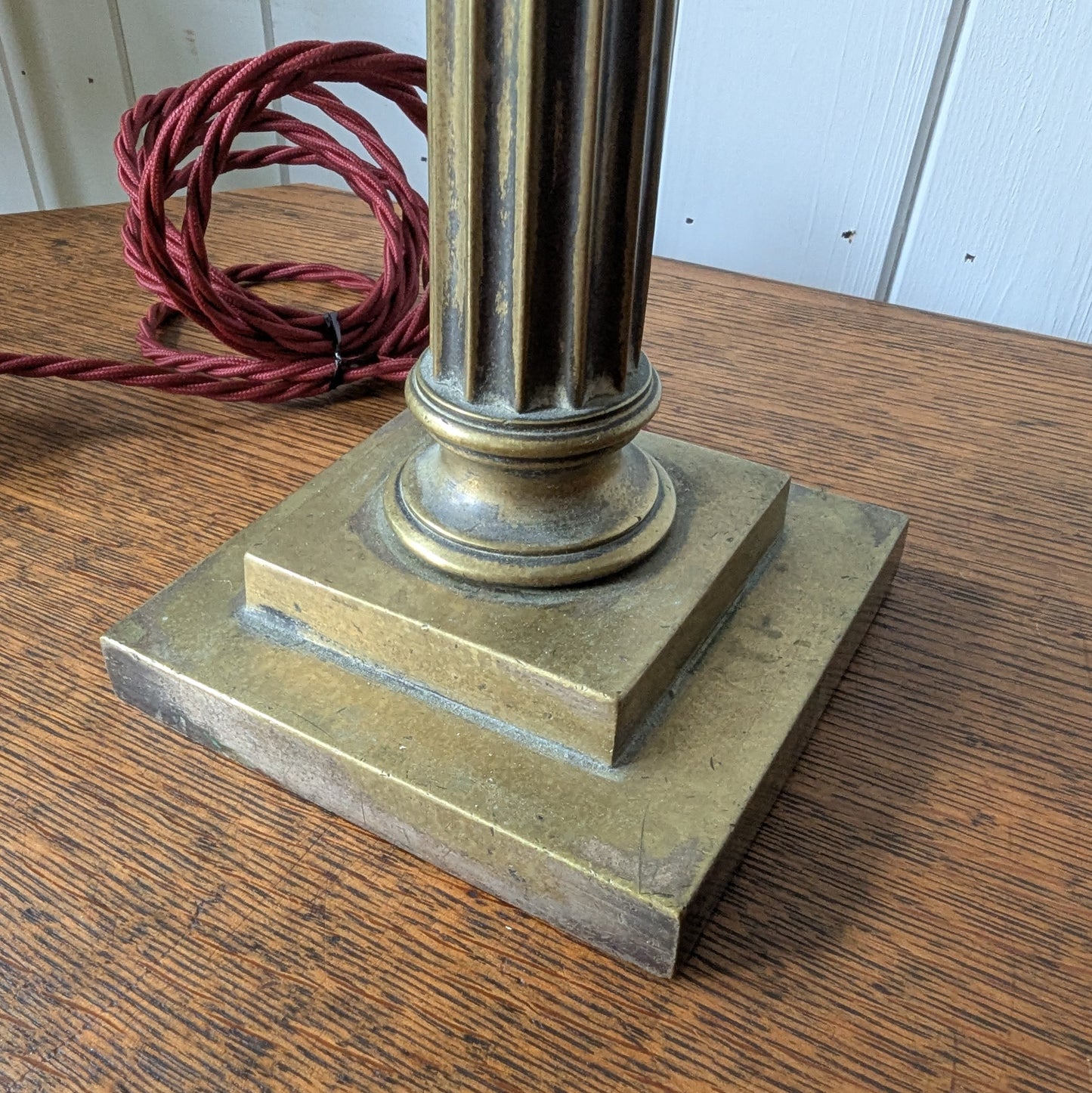 Antique Brass Corinthian Column Table Lamp