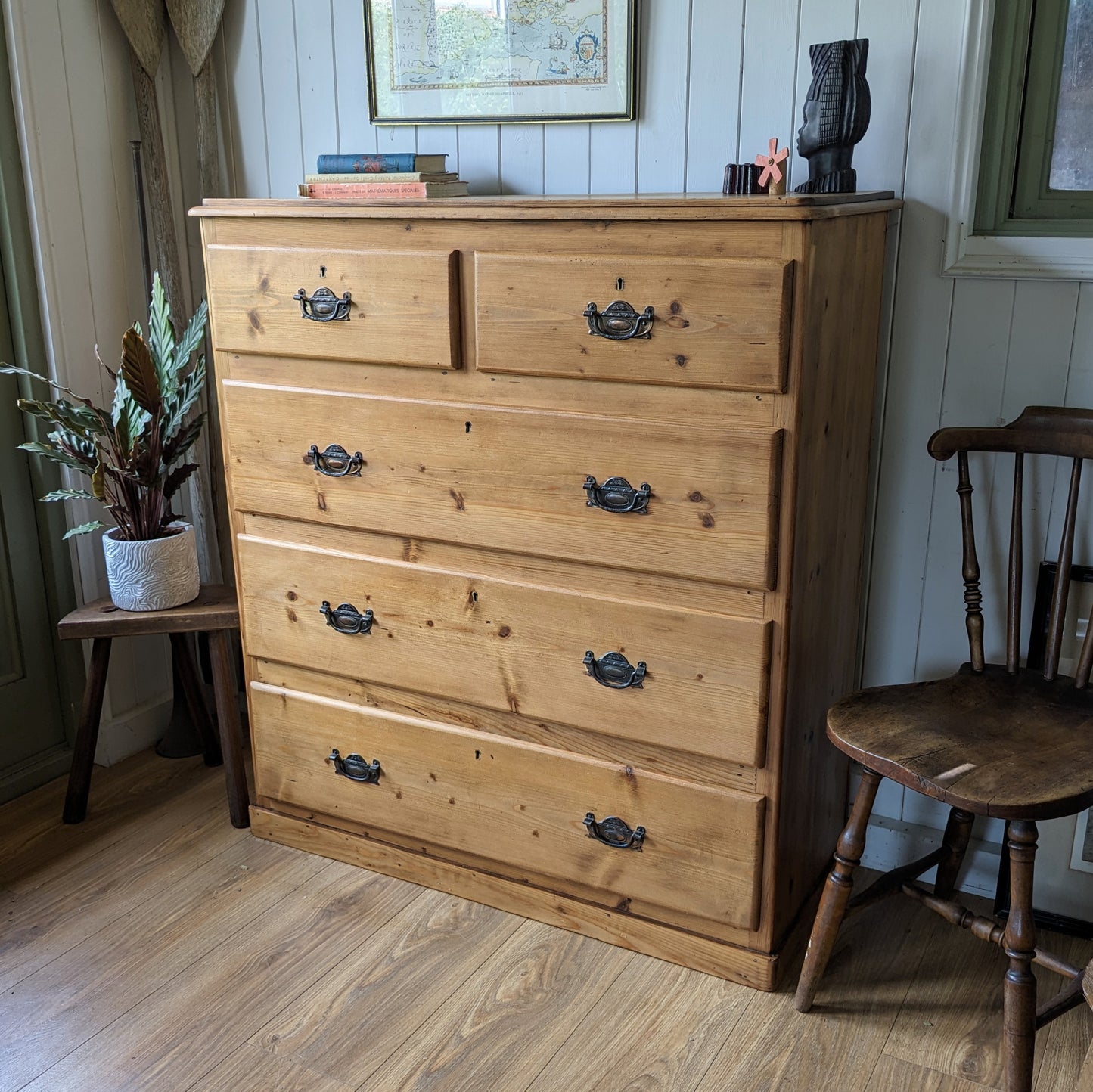 Late Victorian Chest of Drawers