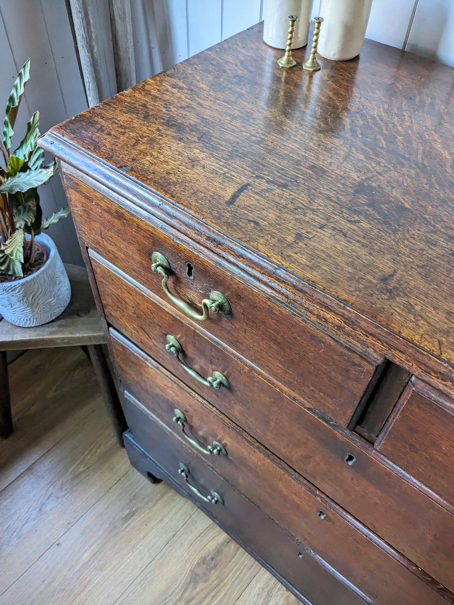 Georgian Oak Chest of Drawers