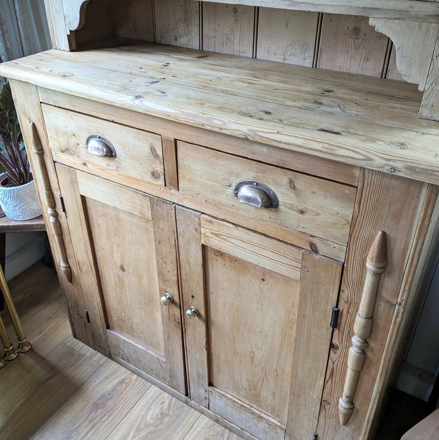 Victorian Pine Glazed Dresser