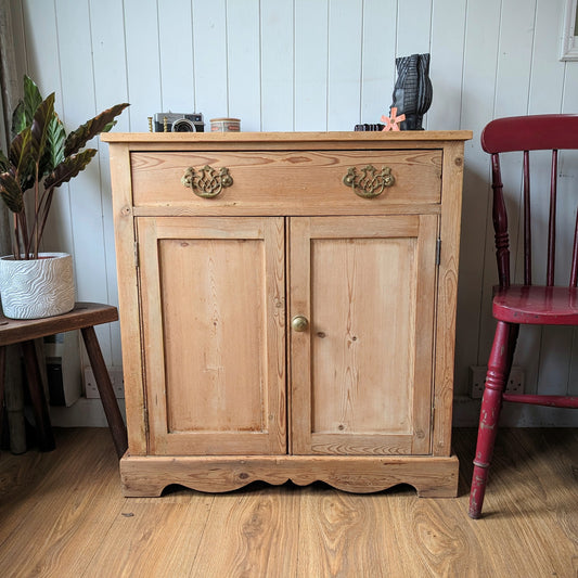 Small Victorian Pine Cupboard